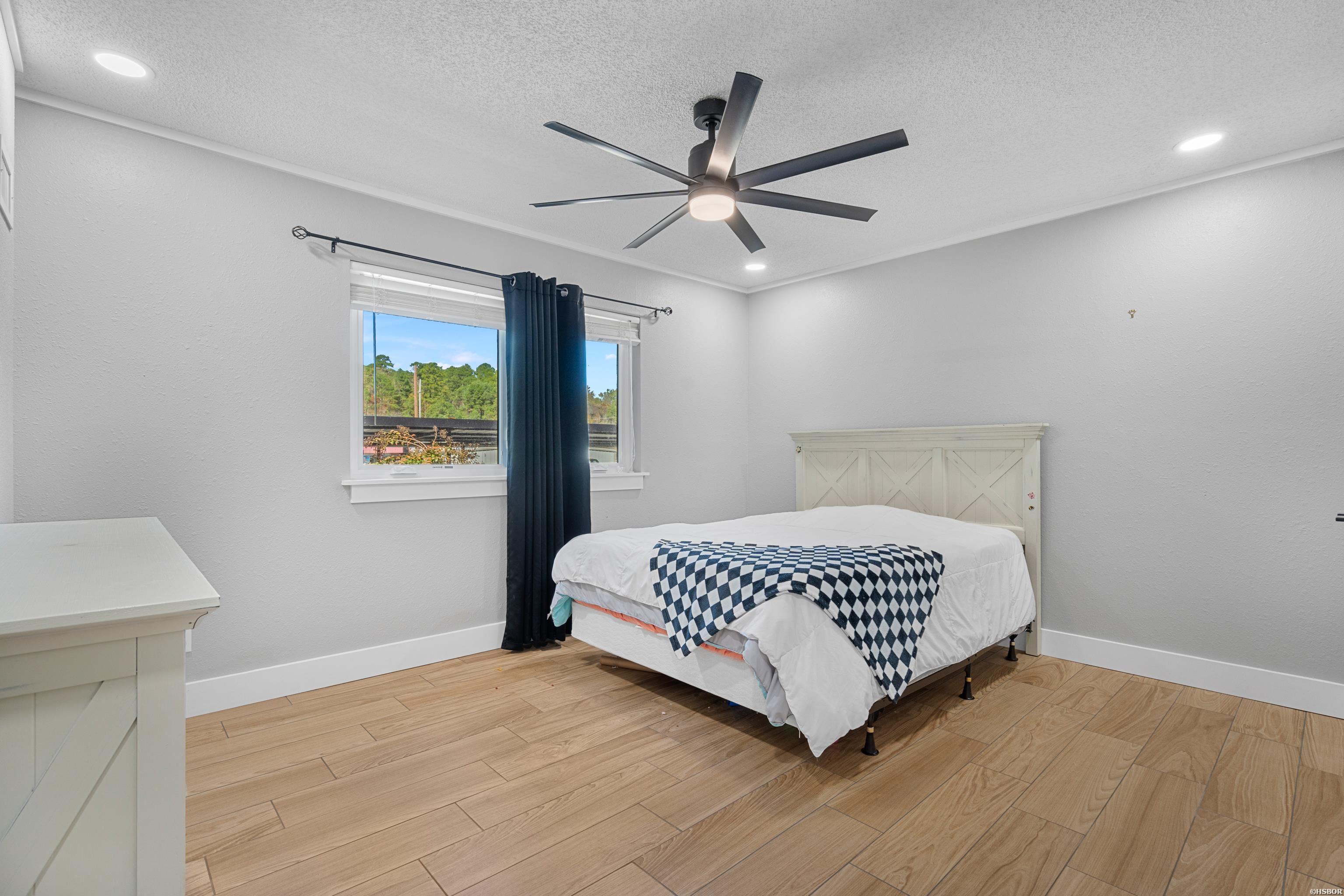 153869 Property Photo 19