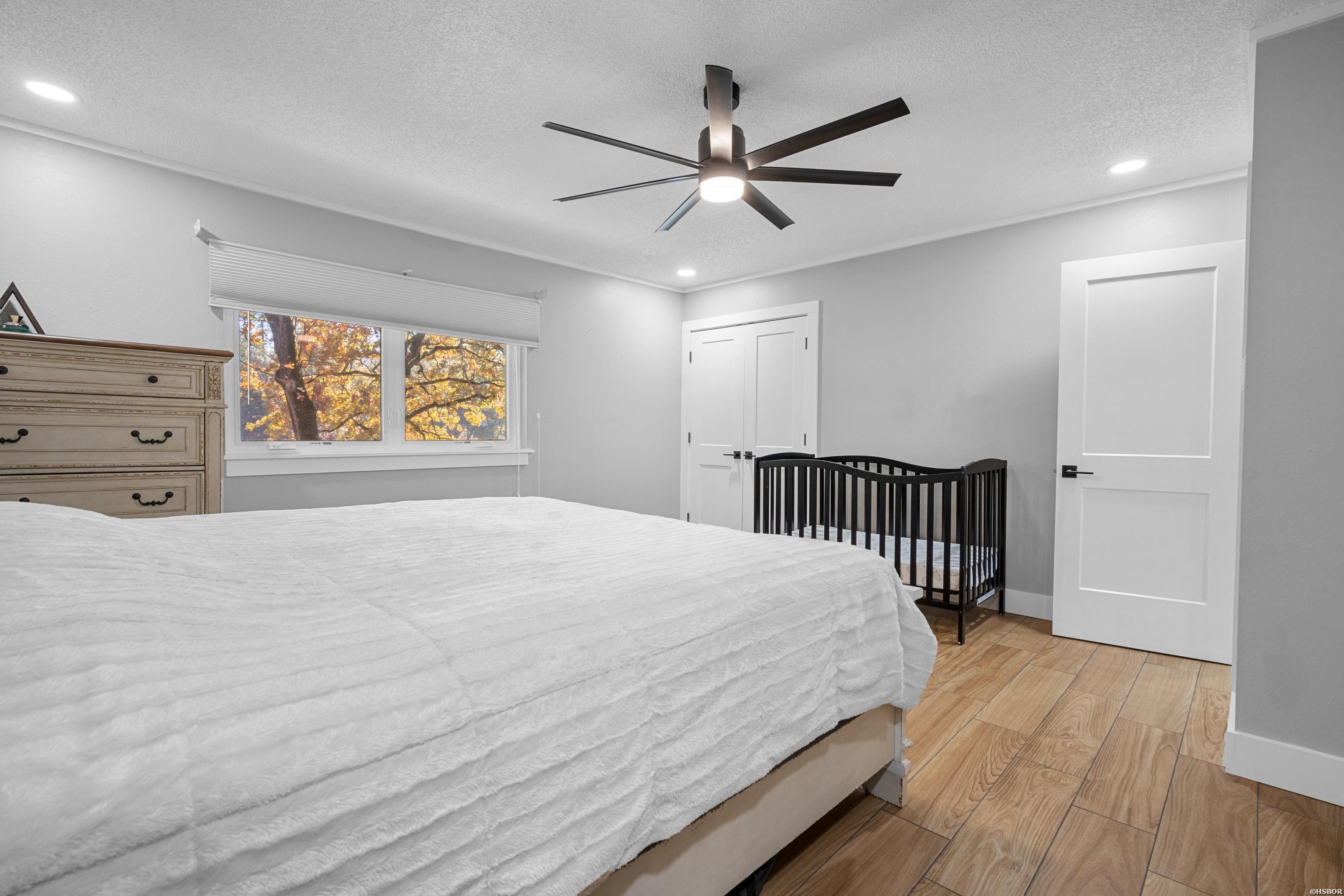 153869 Property Photo 23