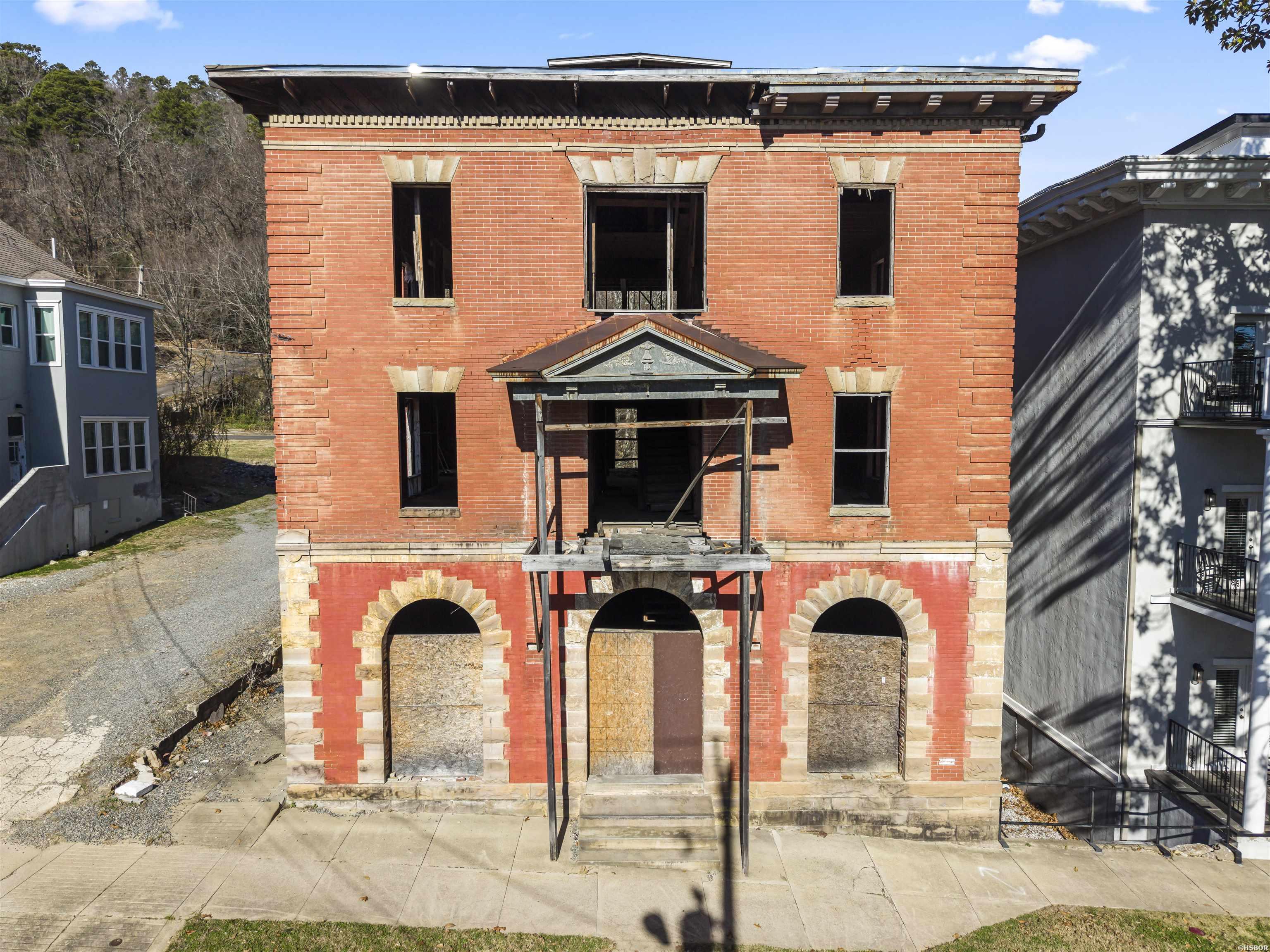 228 PROSPECT Avenue Property Photo 1