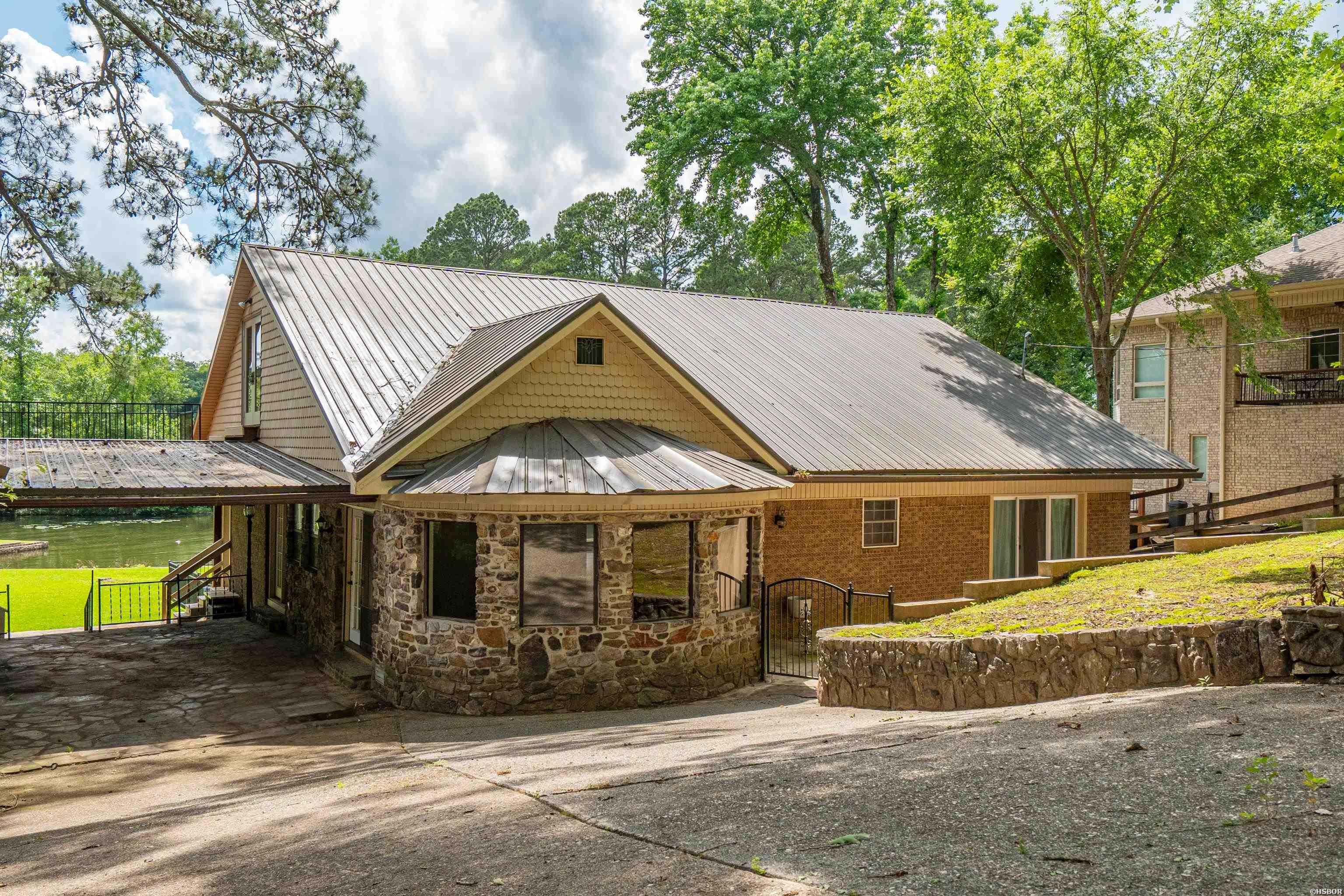 563 Kirschwood Drive Property Photo 31