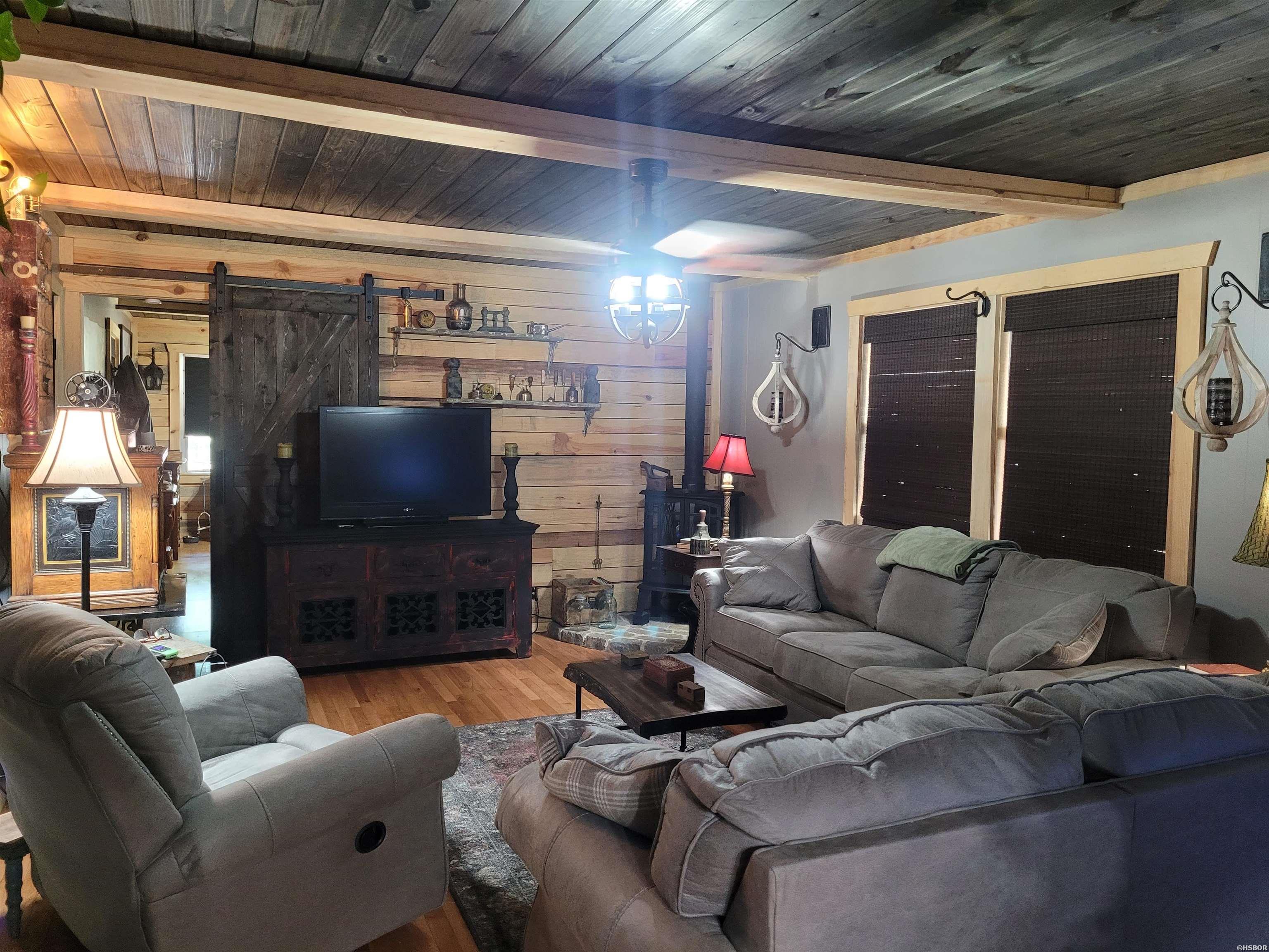 179 Timbercrest Property Photo 2