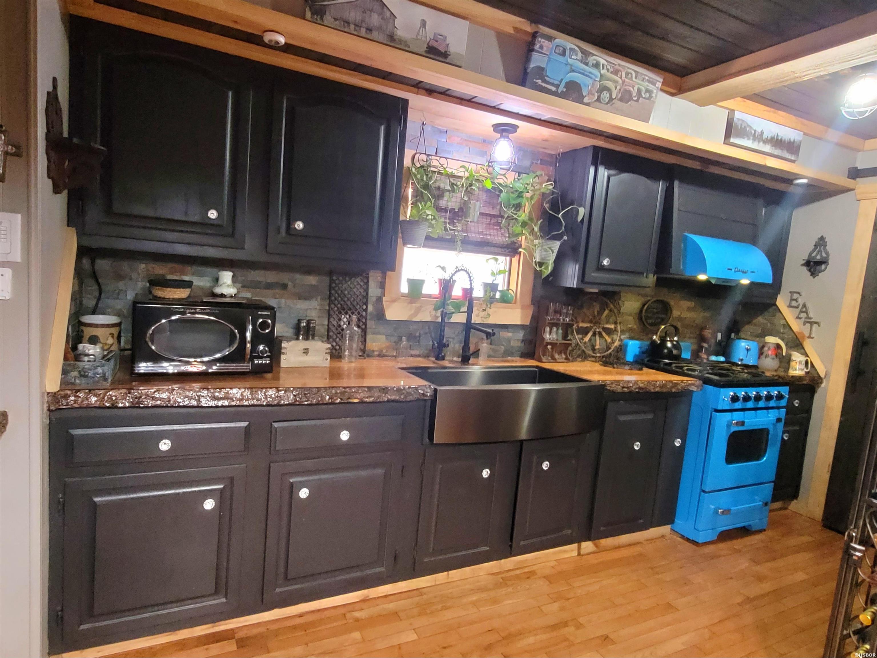 179 Timbercrest Property Photo 13