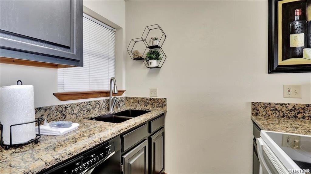 270 Lake Hamilton Drive Property Photo 8