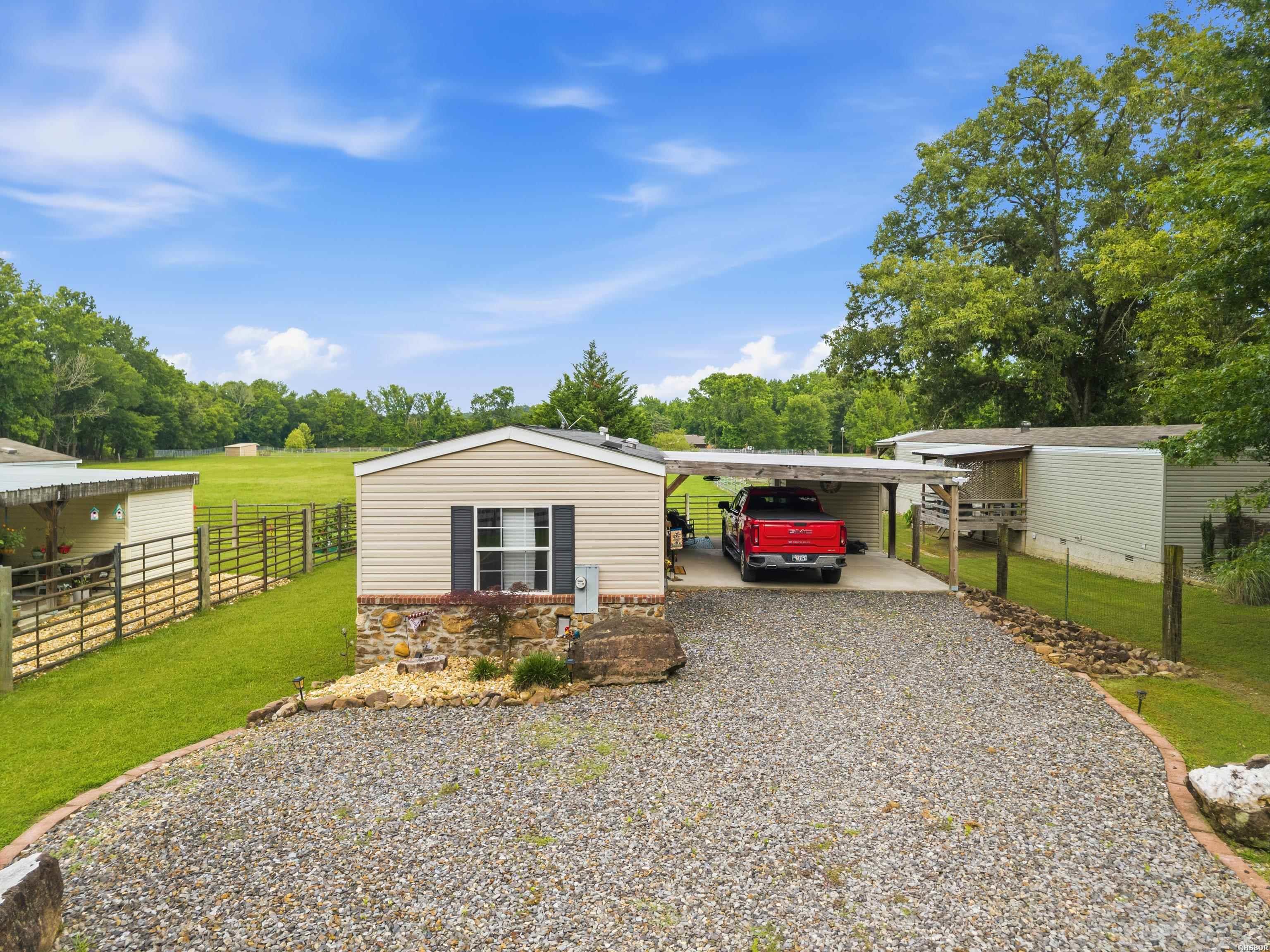 468 Rockdale Property Photo 5