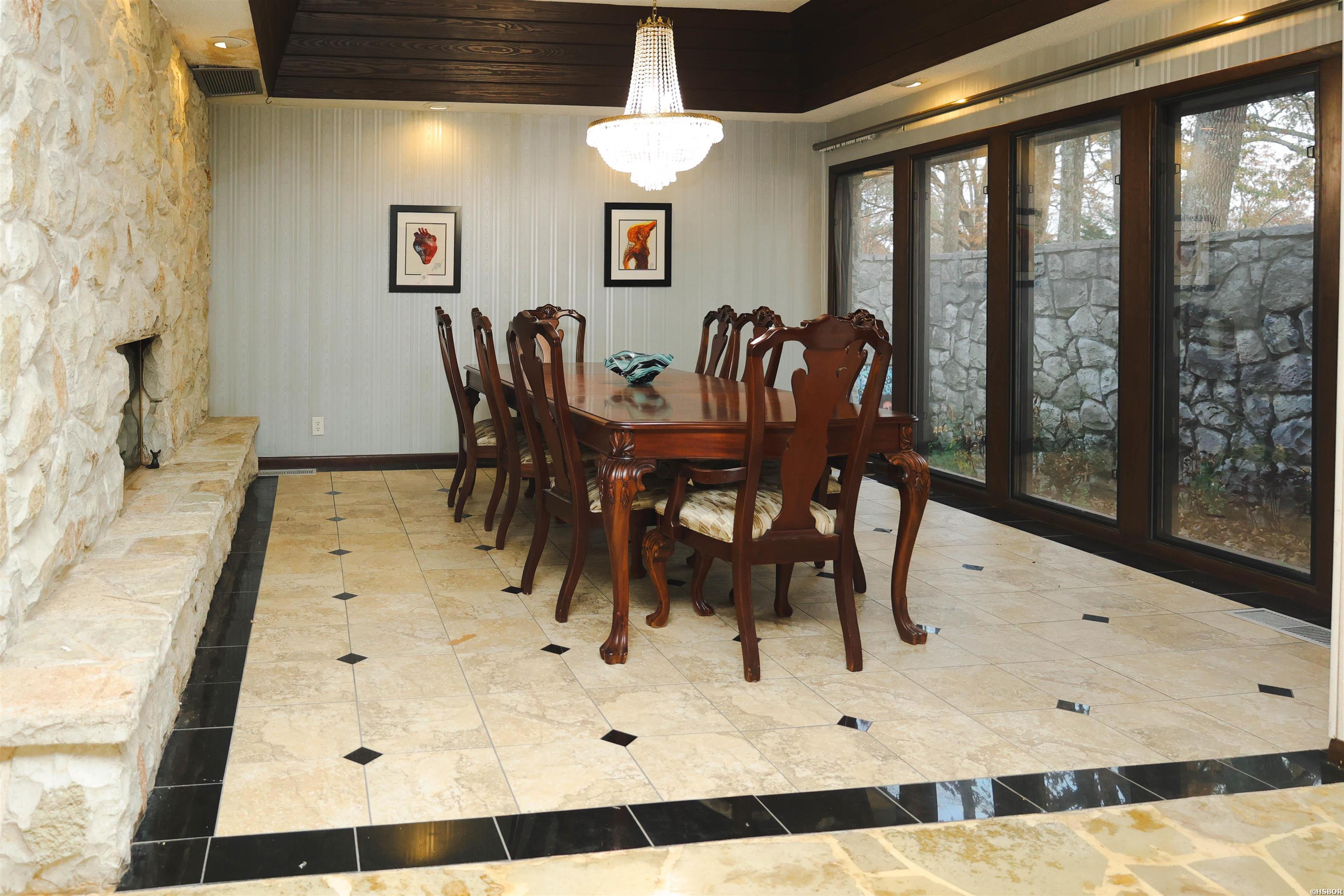 222 Leigh Property Photo 25