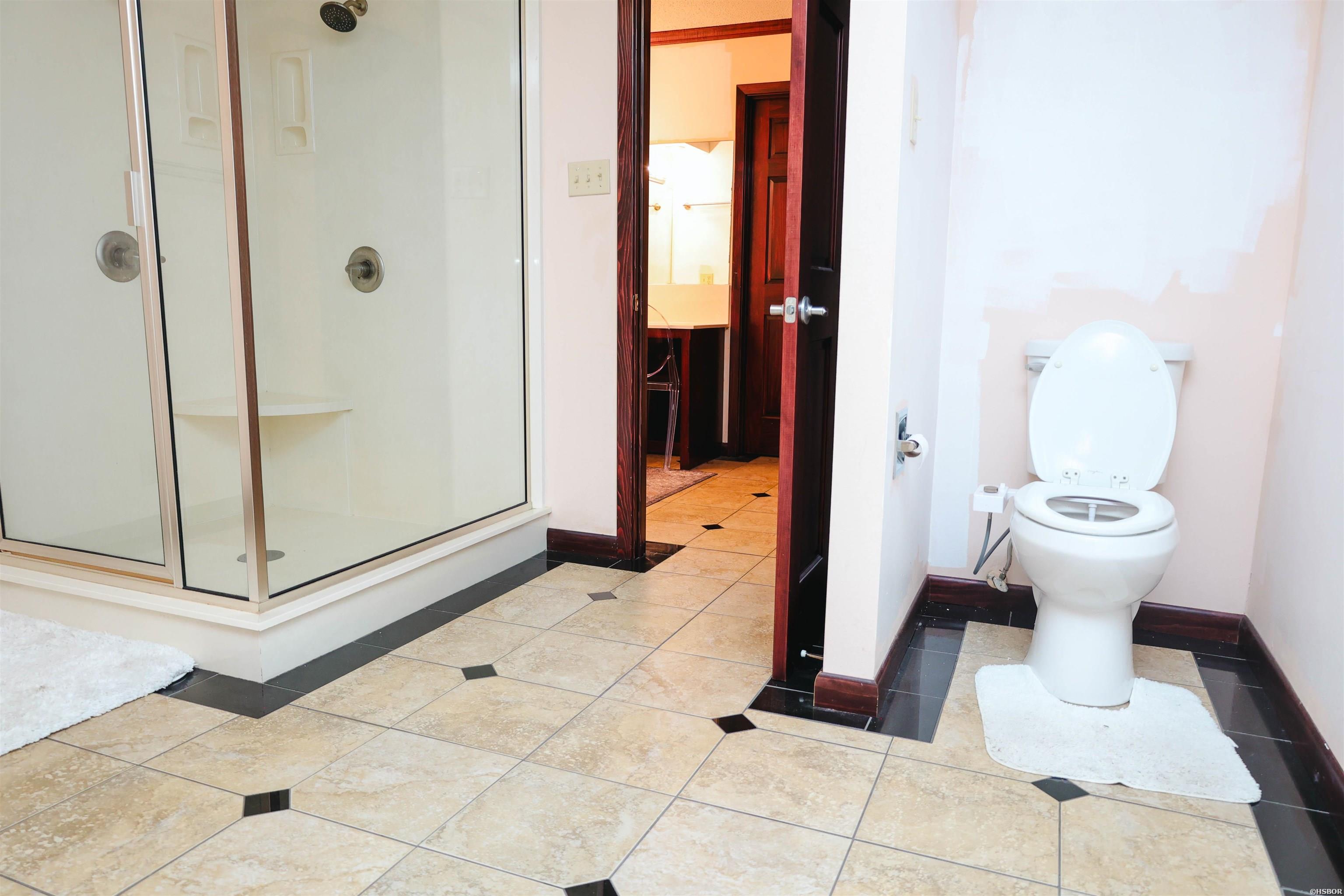 222 Leigh Property Photo 32