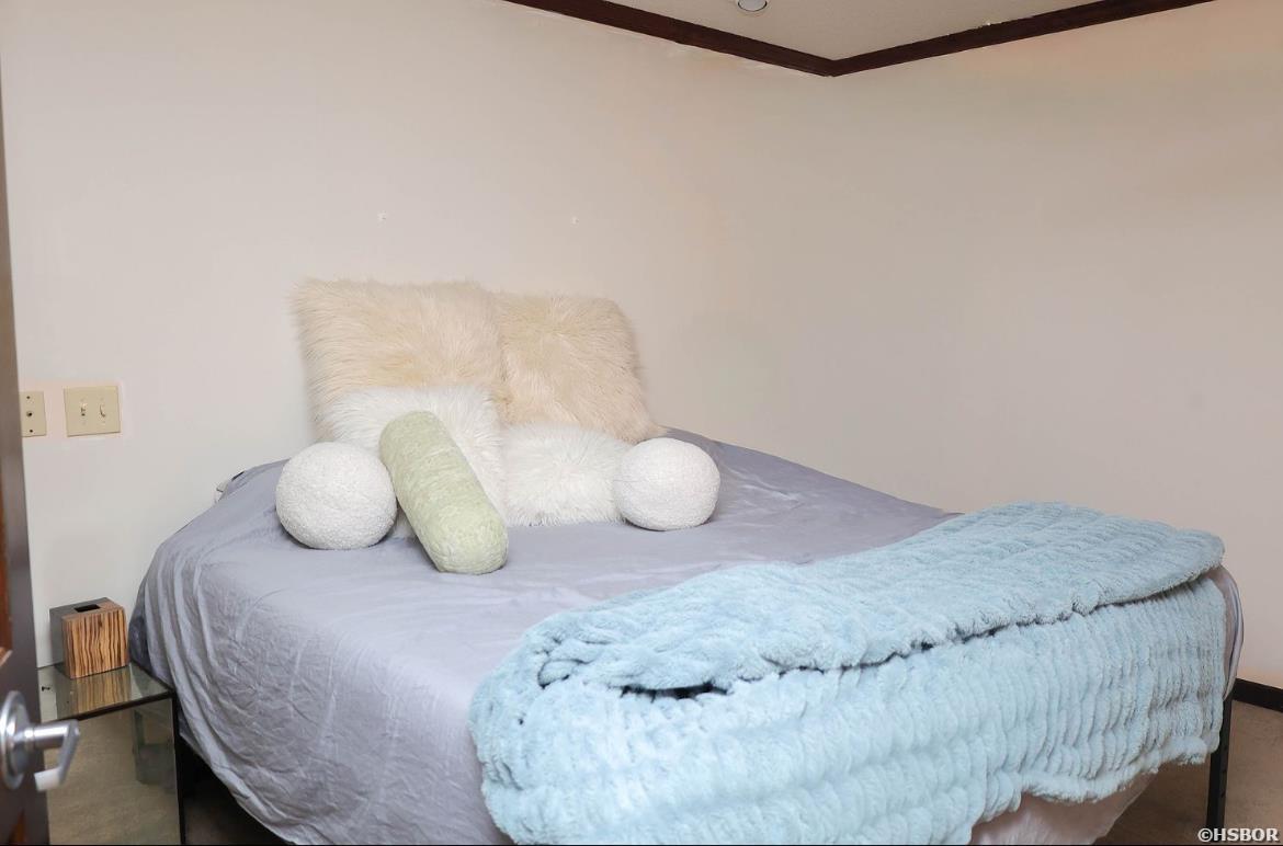 222 Leigh Property Photo 33