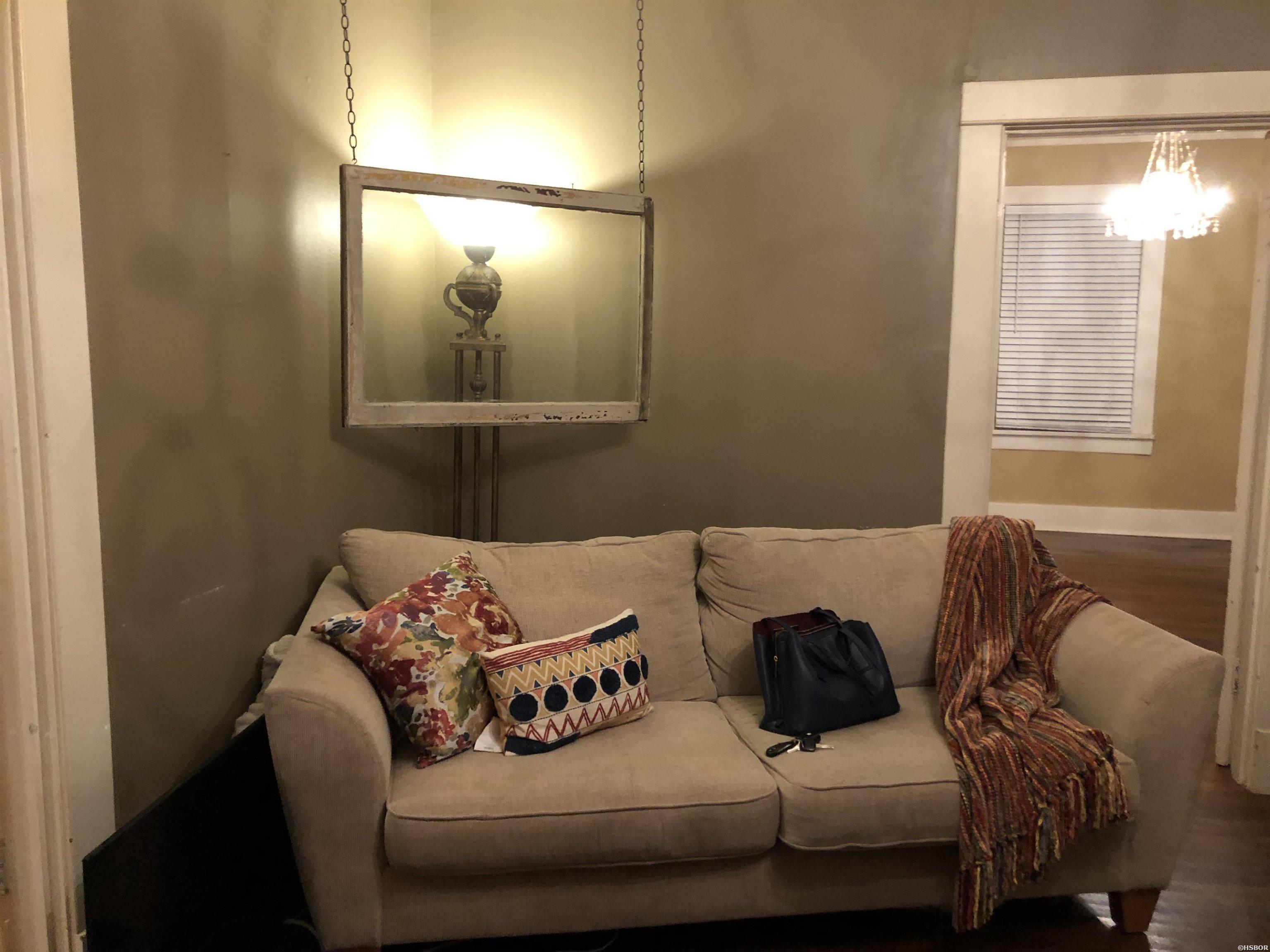4819 Lee Avenue Property Photo 2