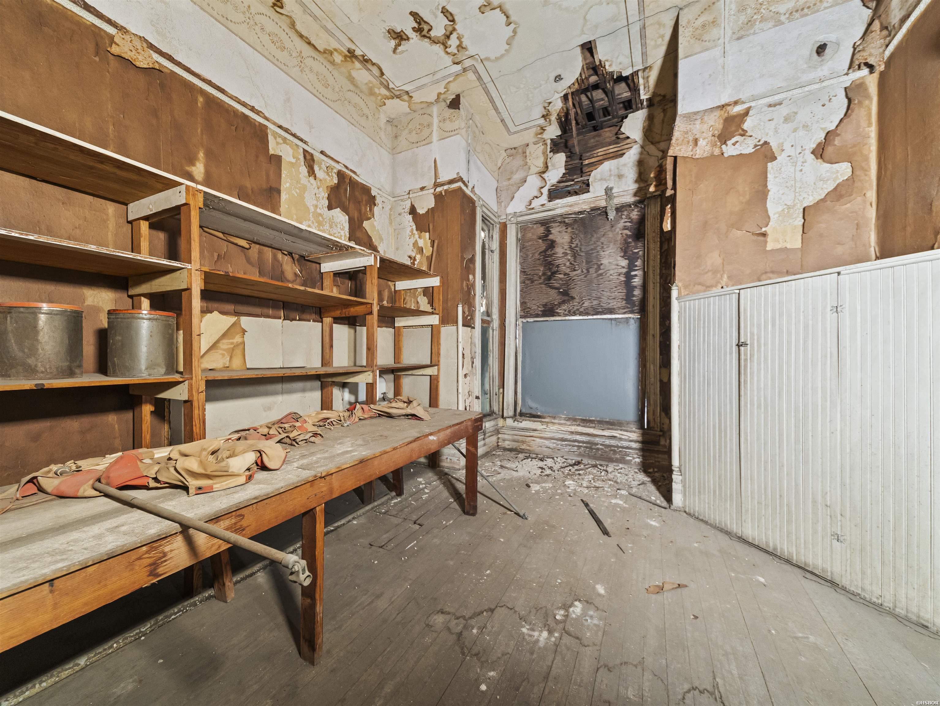 318 Central Avenue Property Photo 34