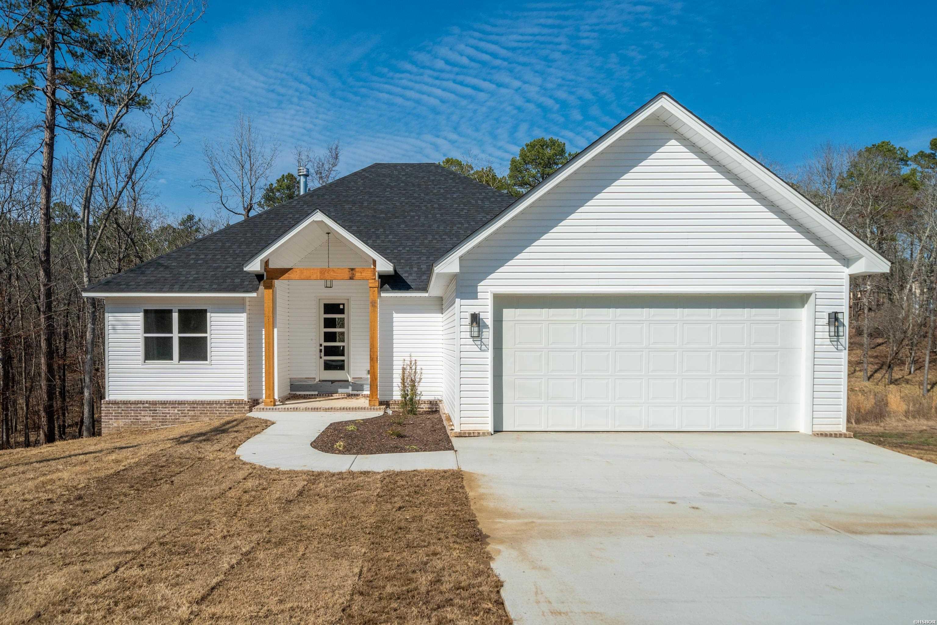 347 Diamondhead Drive Property Photo 1