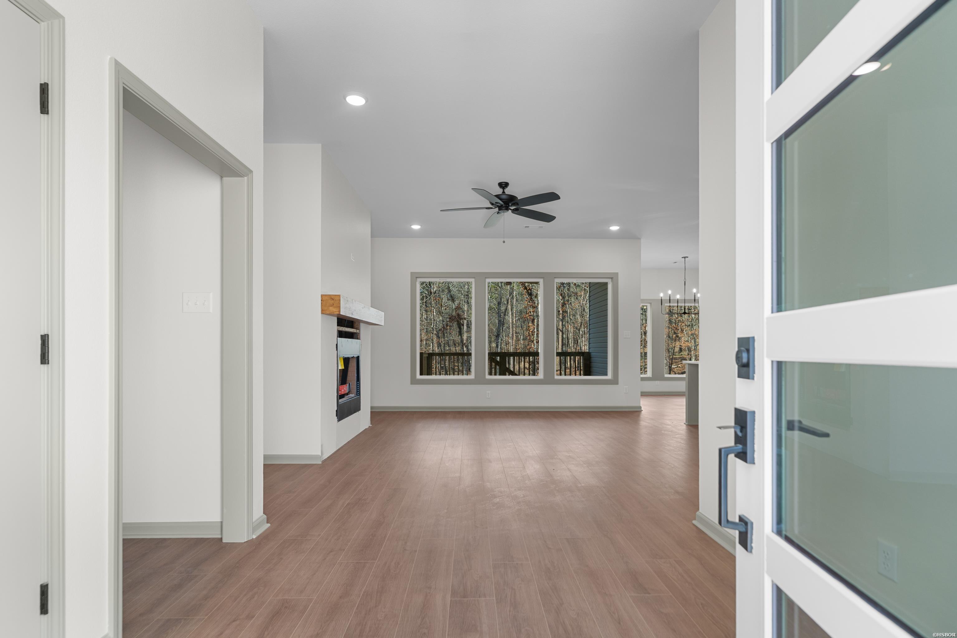 347 Diamondhead Drive Property Photo 3
