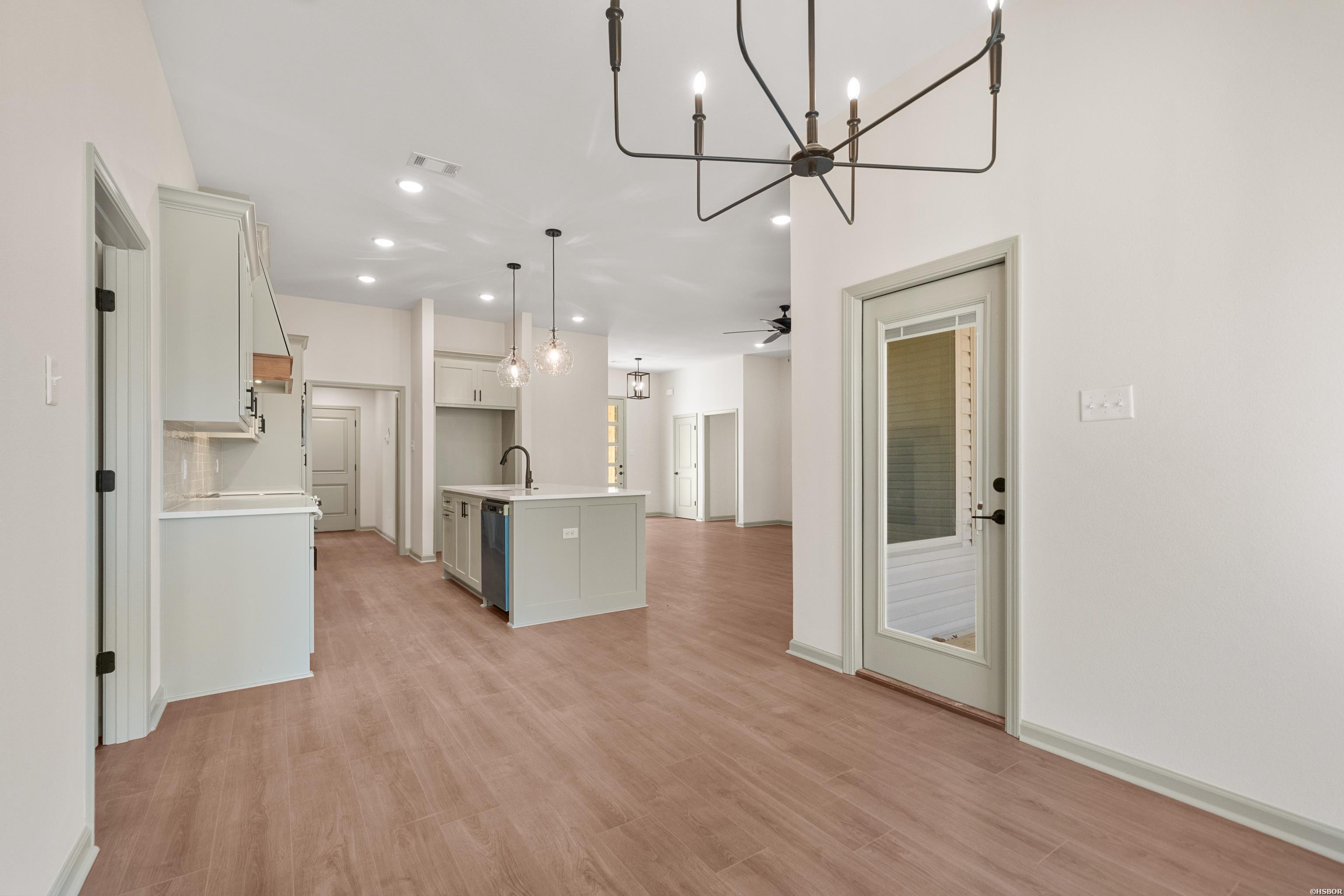 347 Diamondhead Drive Property Photo 17