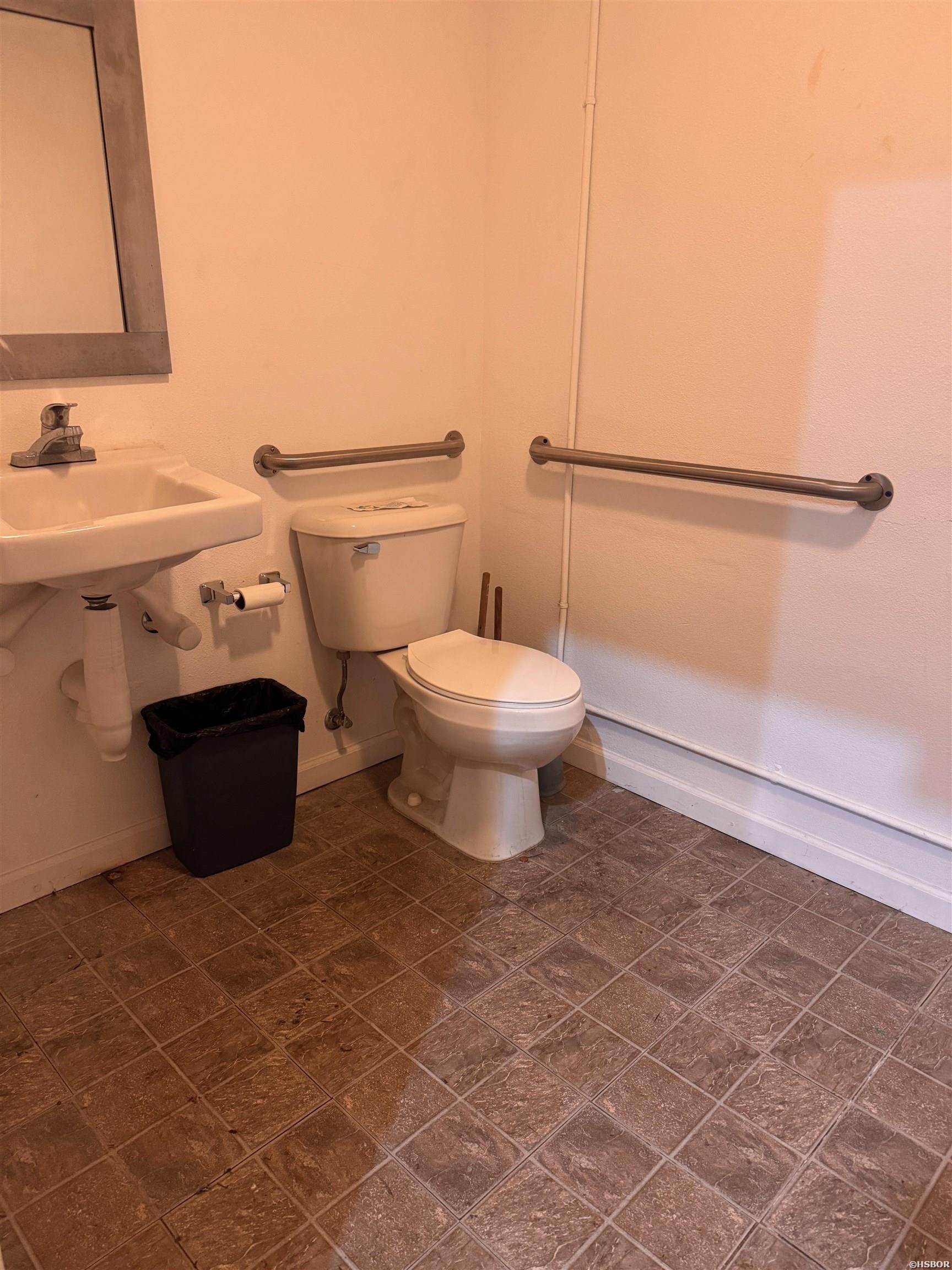 113 Central Avenue Property Photo 9