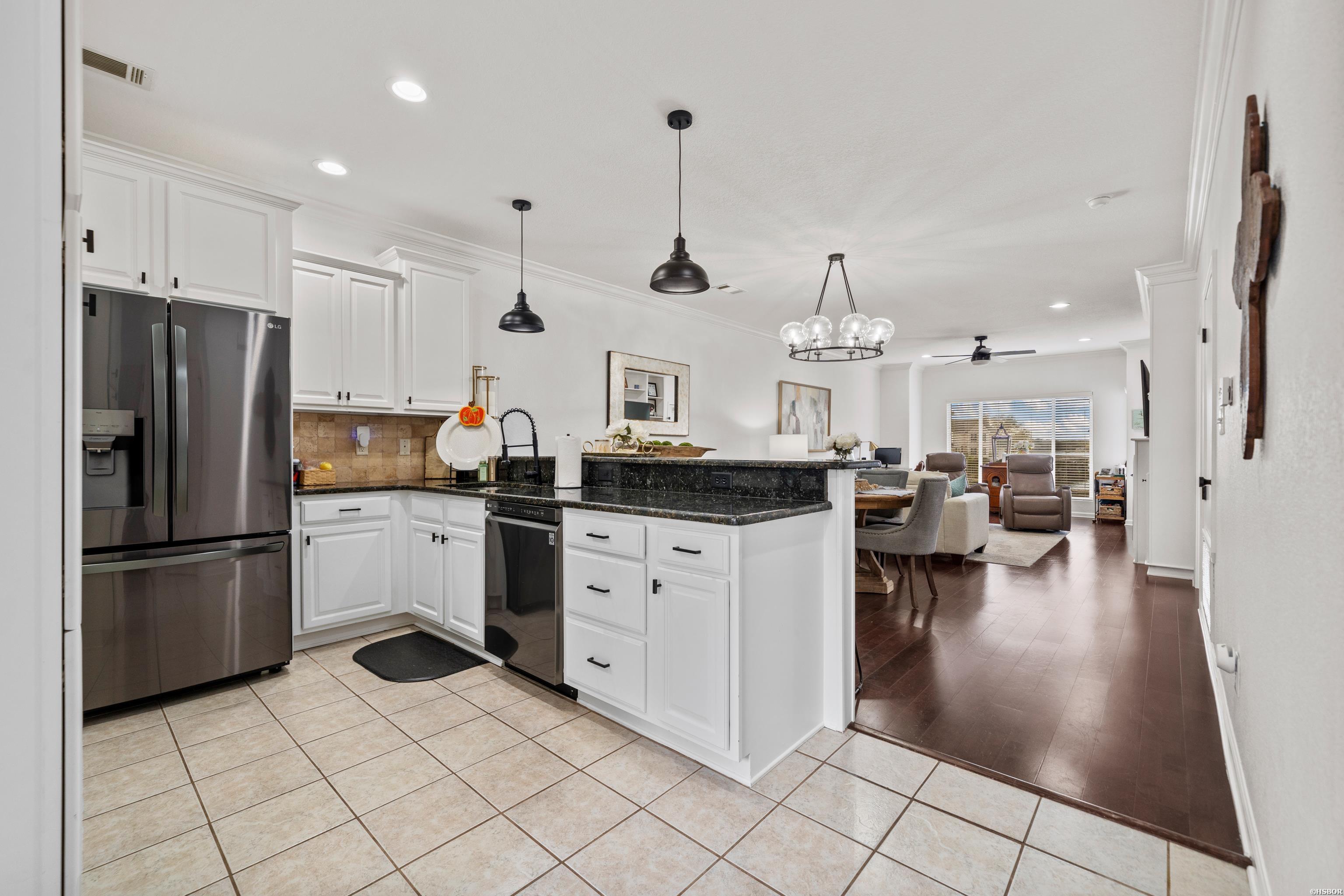 101 Clearwater Property Photo 6