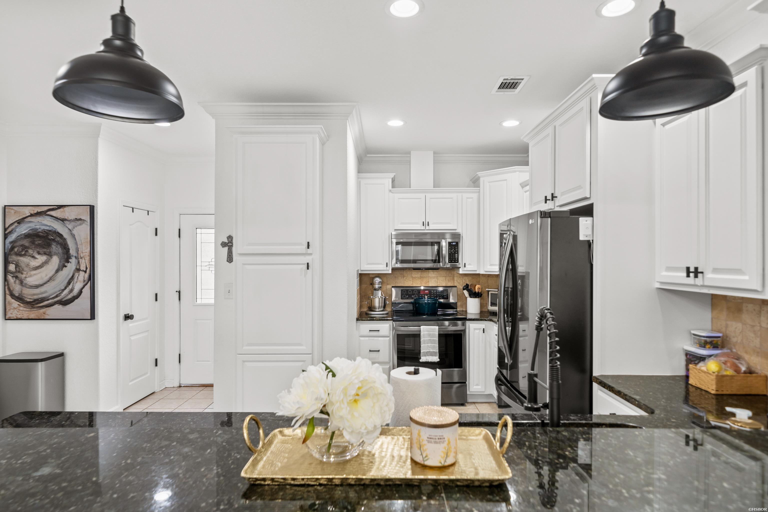 101 Clearwater Property Photo 8