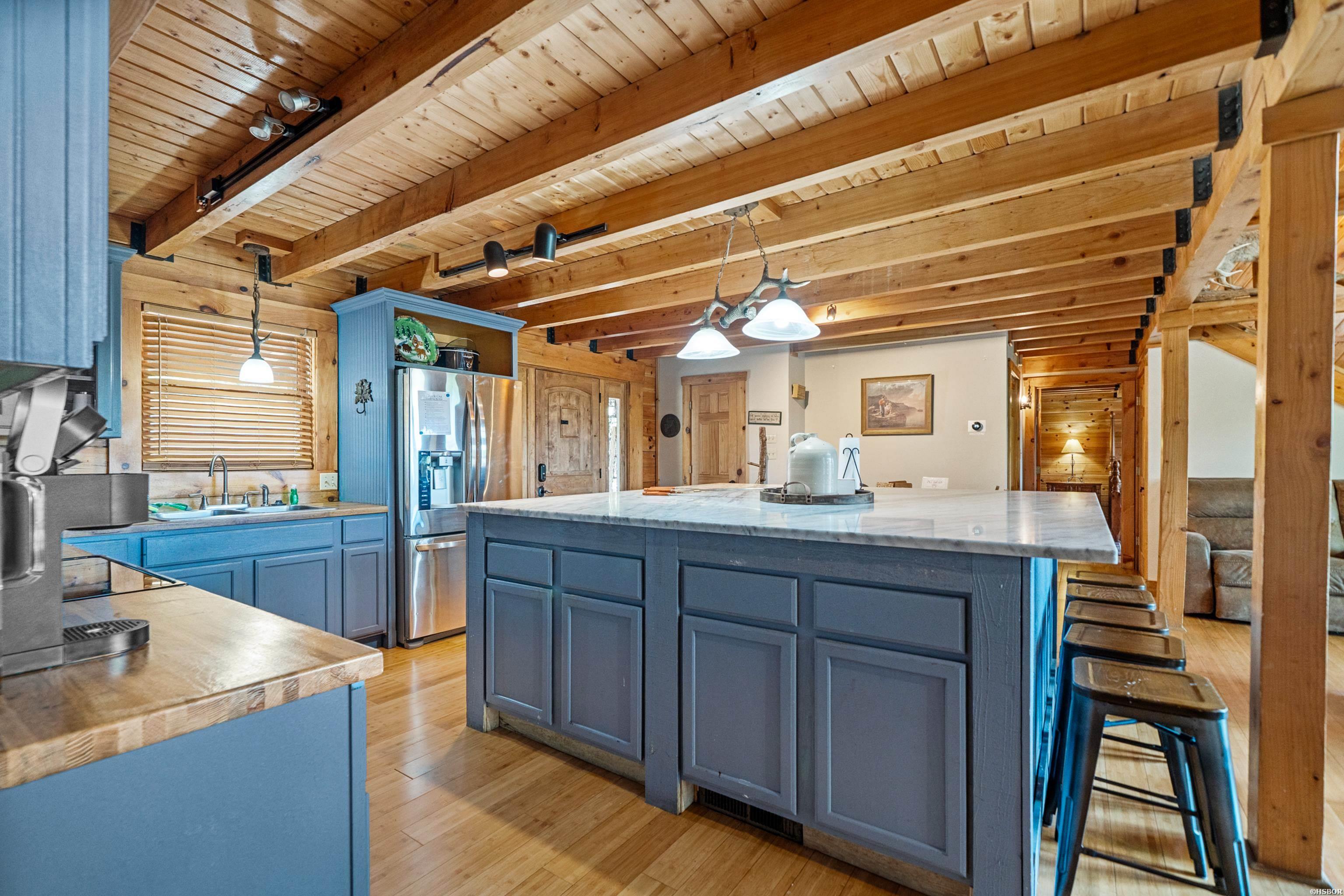 1415 Lakeshore Drive Property Photo 8
