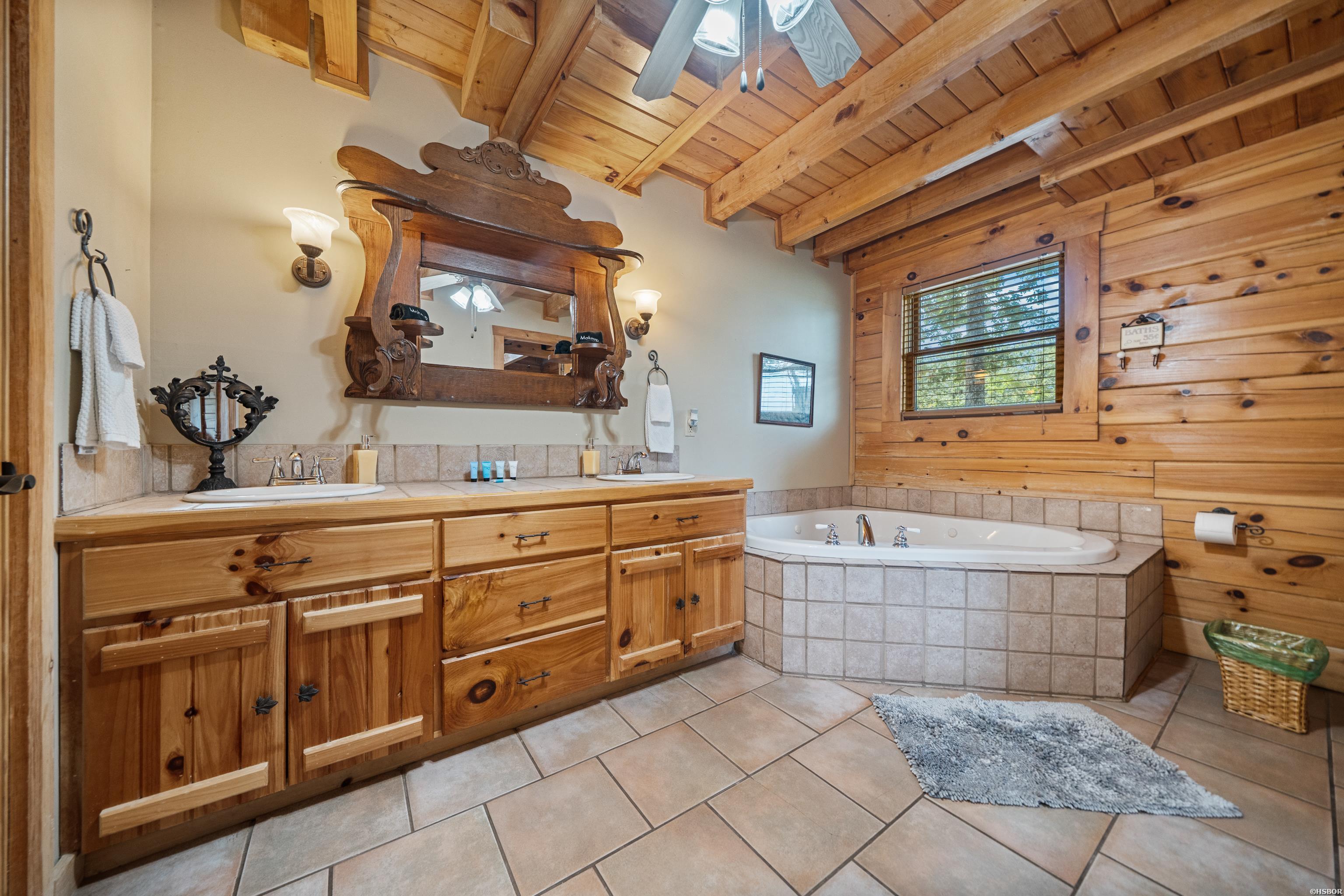 1415 Lakeshore Drive Property Photo 24
