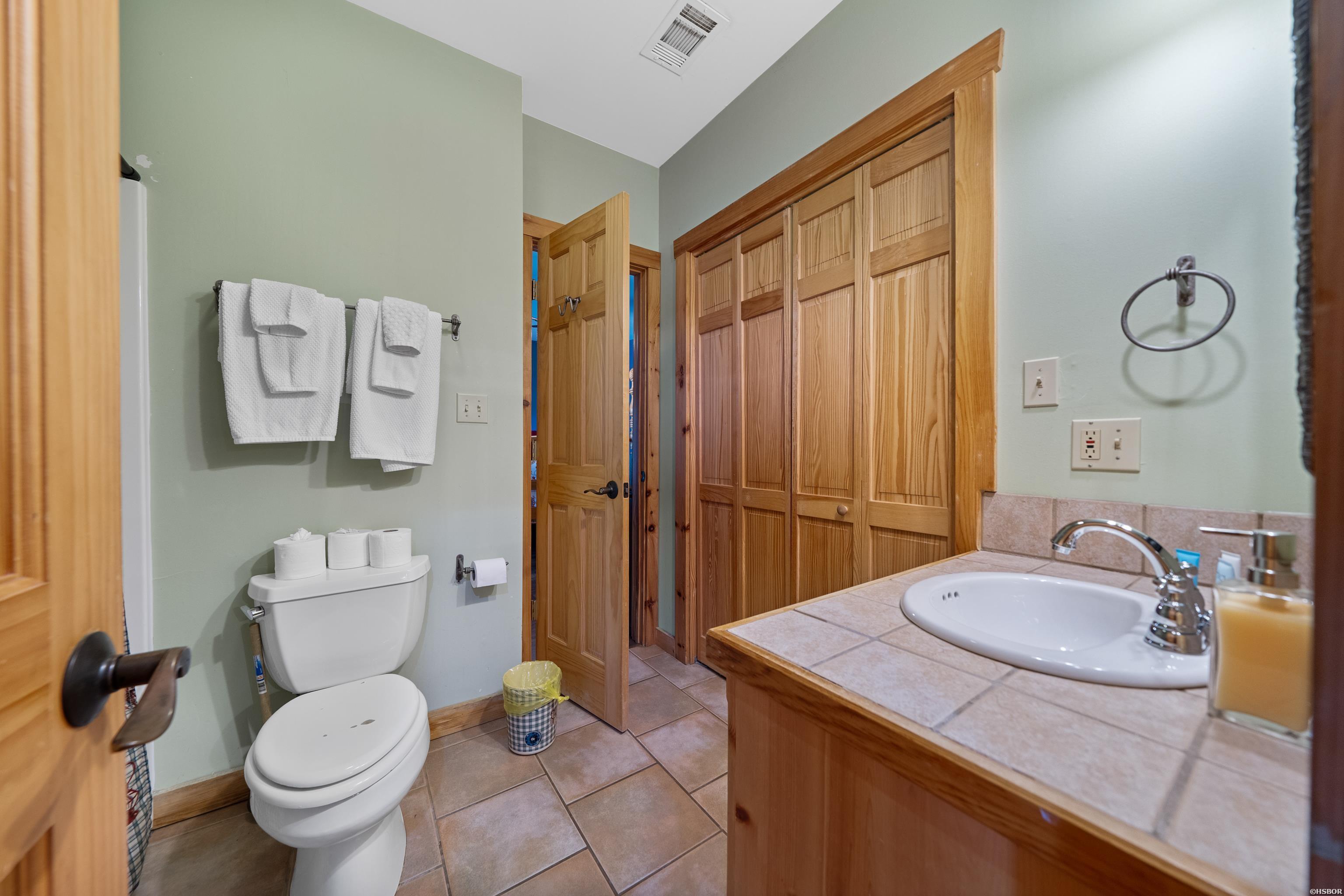 1415 Lakeshore Drive Property Photo 42