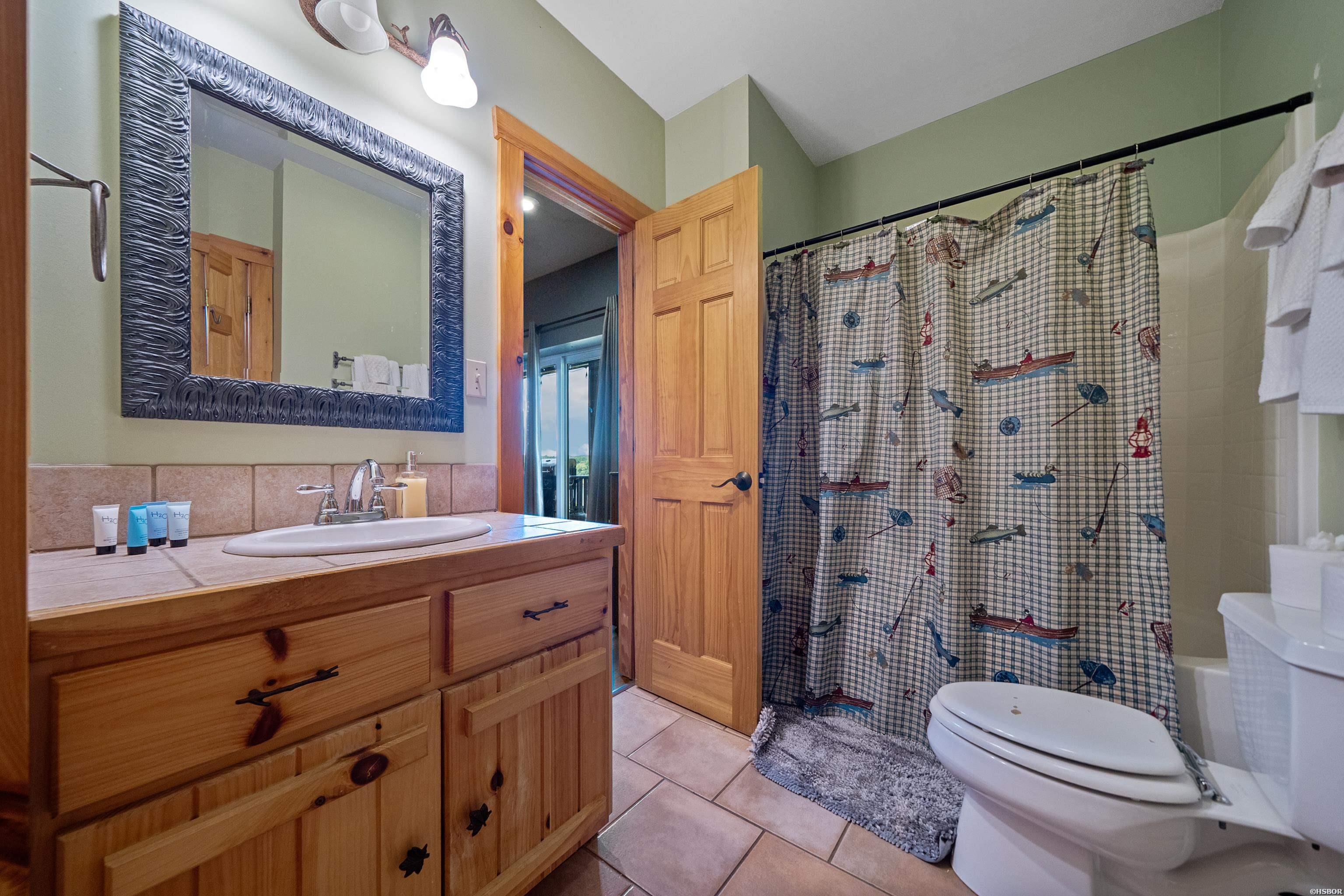 1415 Lakeshore Drive Property Photo 44