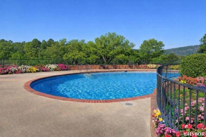 575 Belvedere Drive Property Photo 2