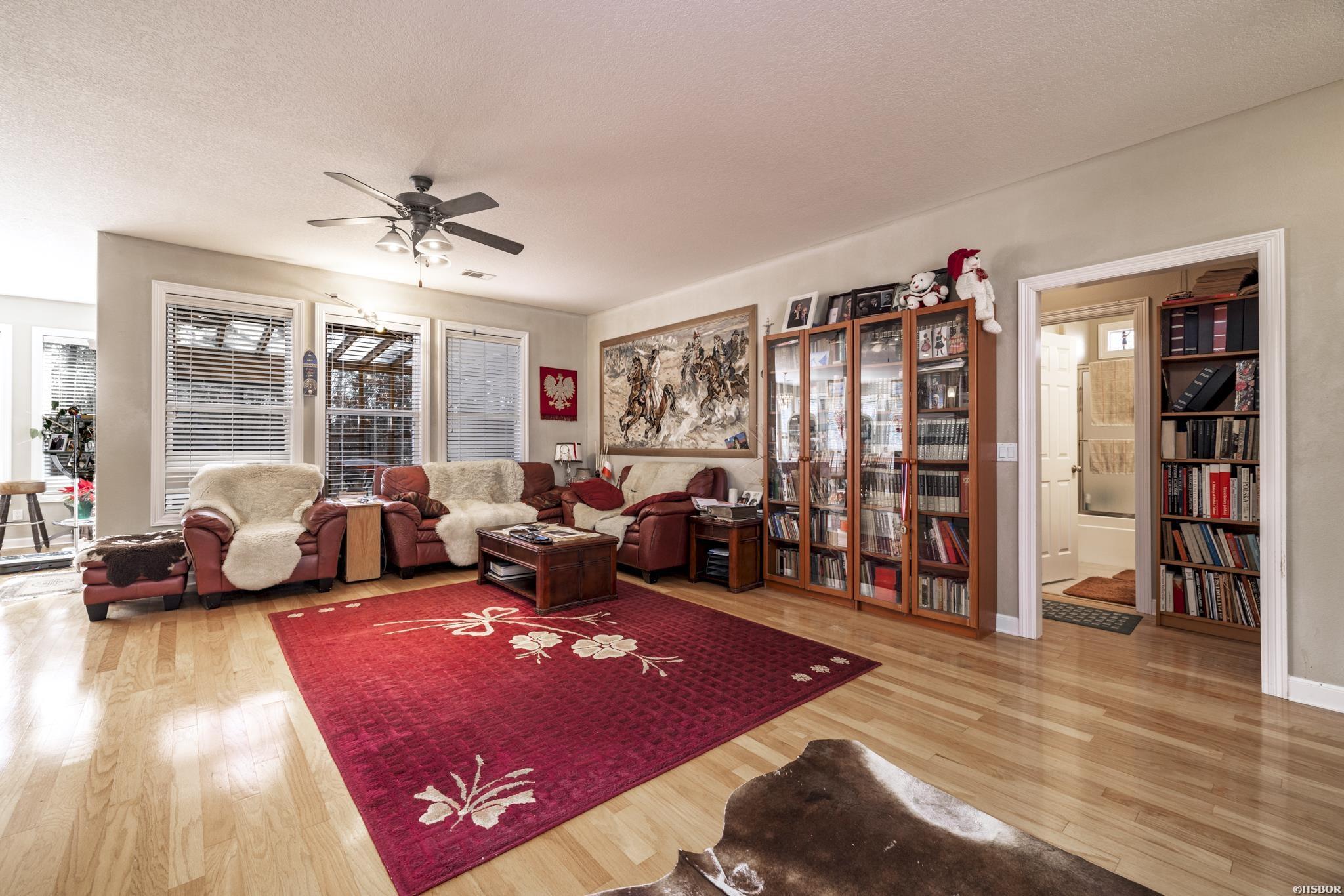 7 Jaguar Circle Property Photo 8