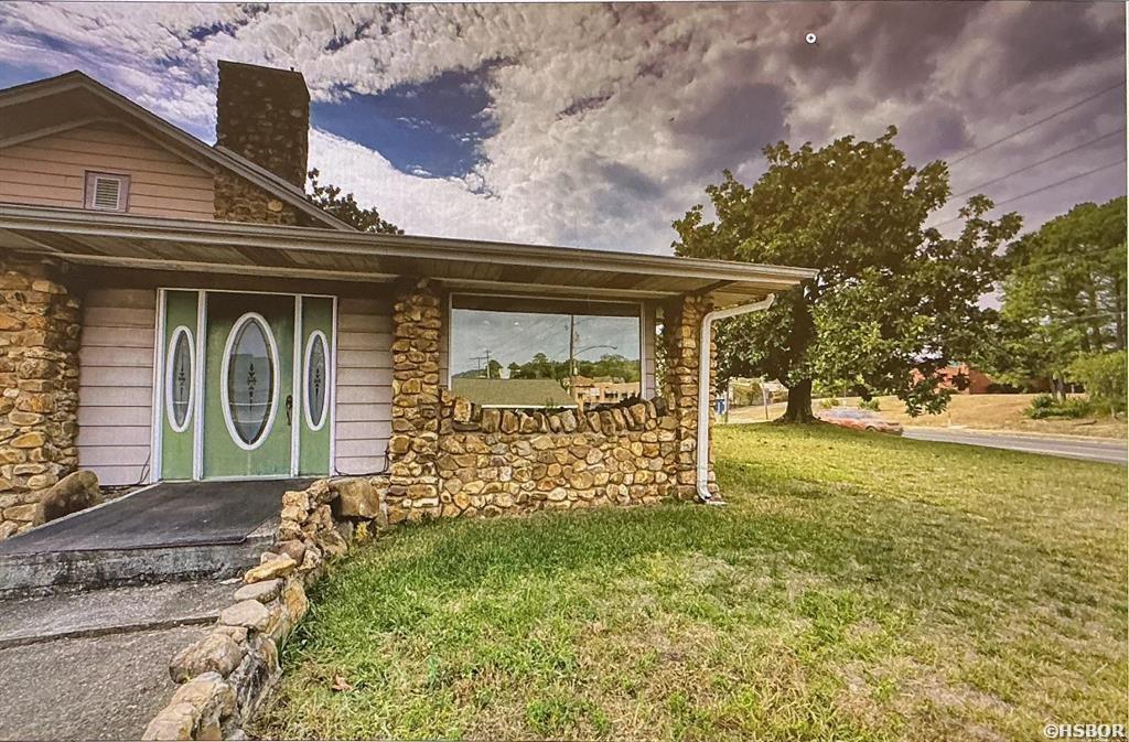 1711 Central Avenue Property Photo 4