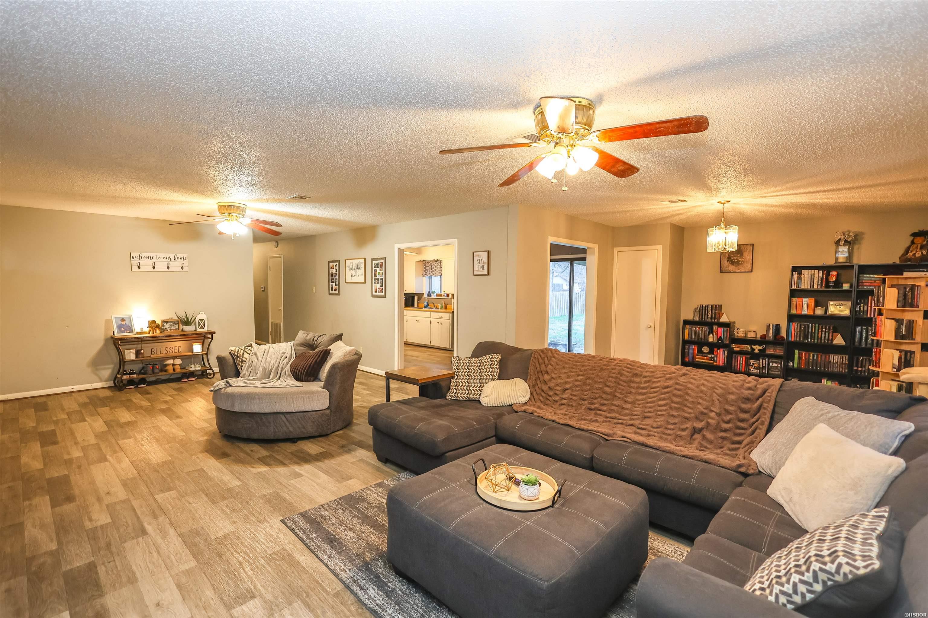714 Lakeshore Street Property Photo 11