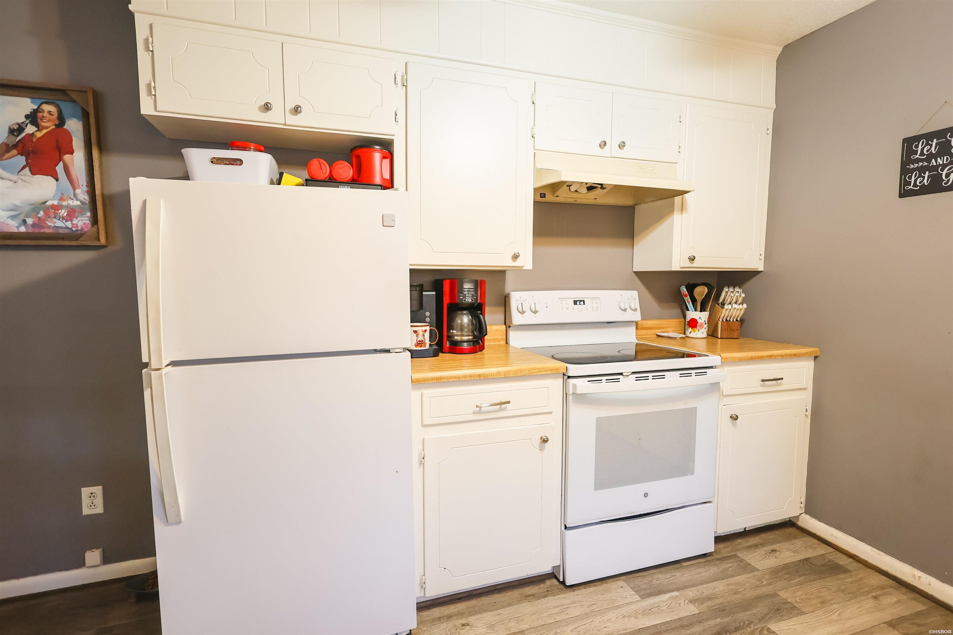 714 Lakeshore Street Property Photo 15