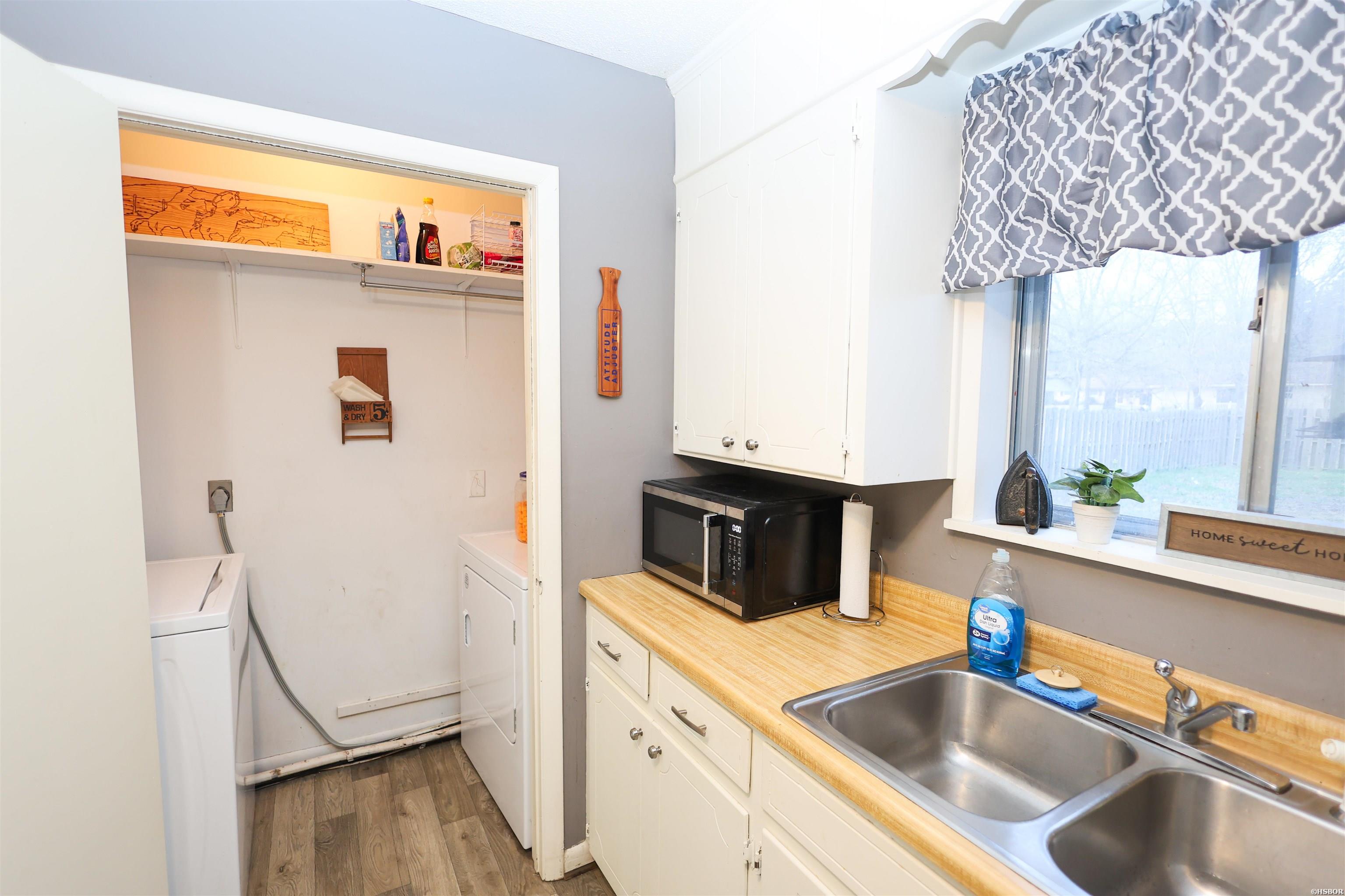 714 Lakeshore Street Property Photo 16