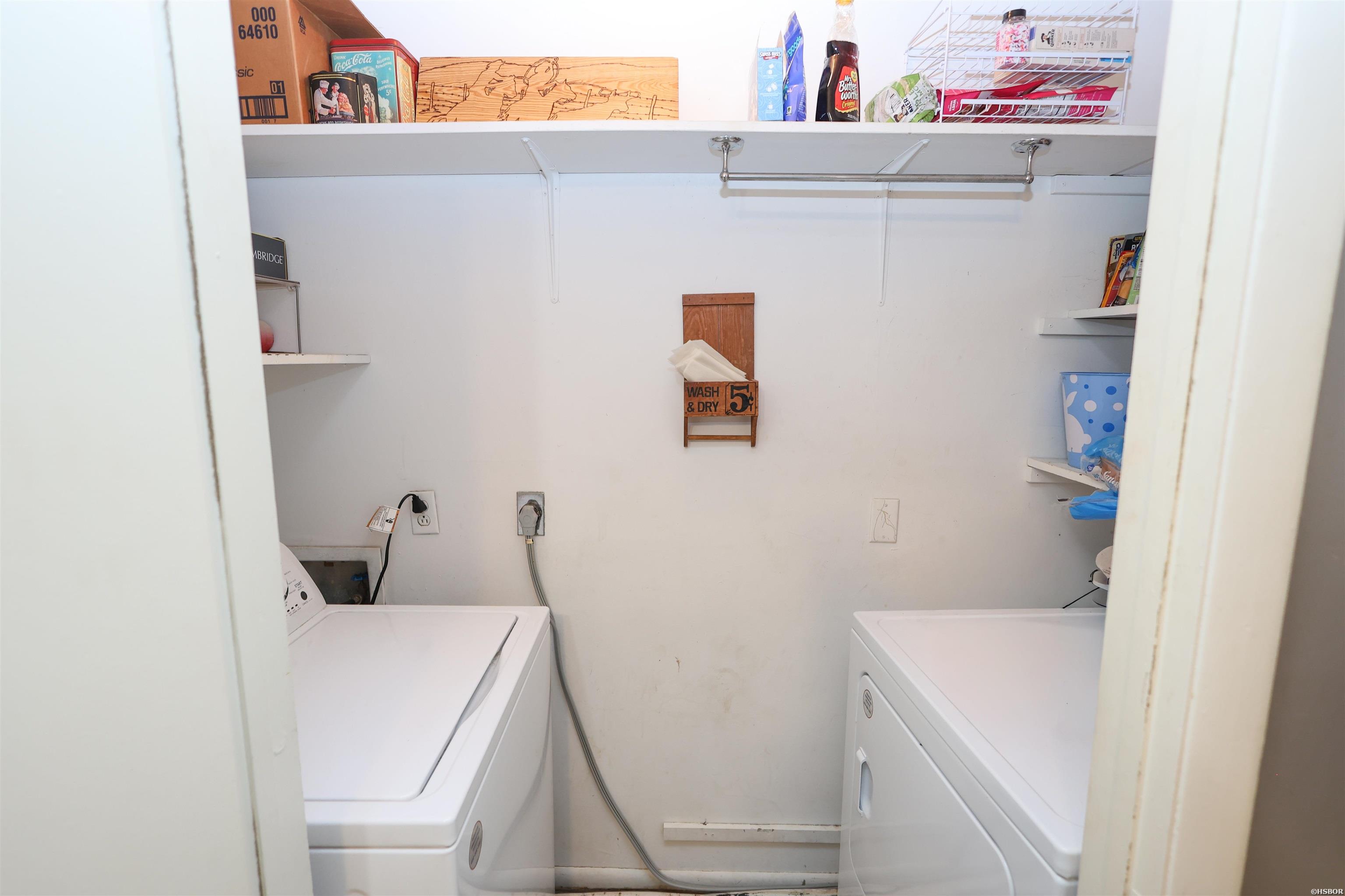 714 Lakeshore Street Property Photo 17