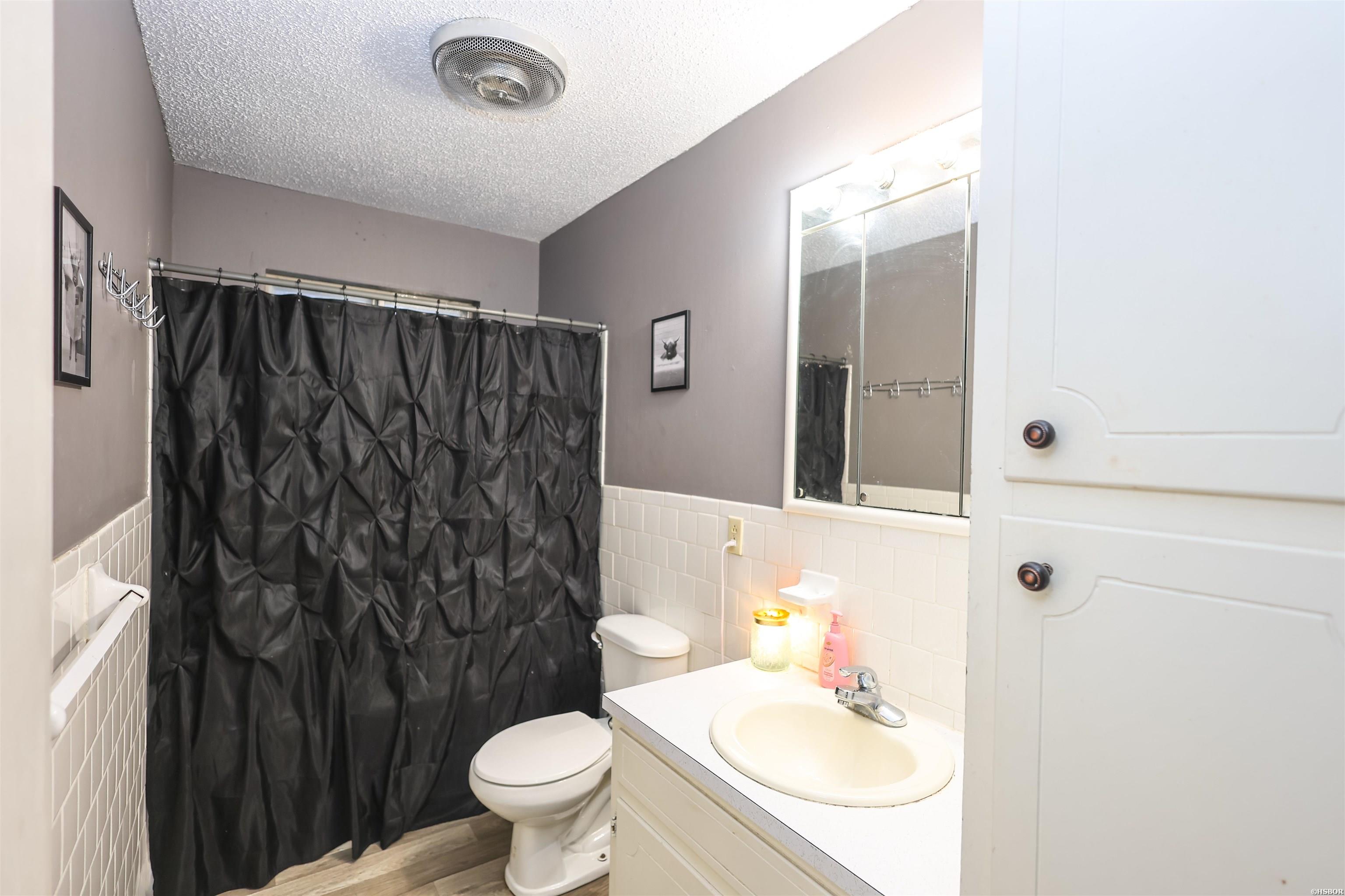 714 Lakeshore Street Property Photo 26