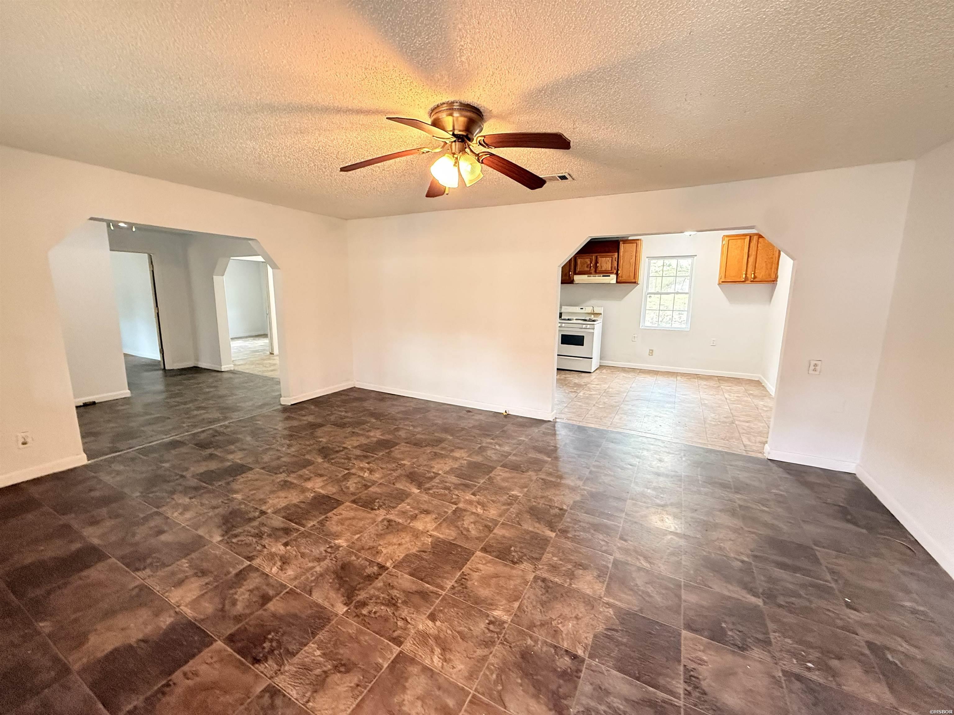 415 S 4th Street Property Photo 7
