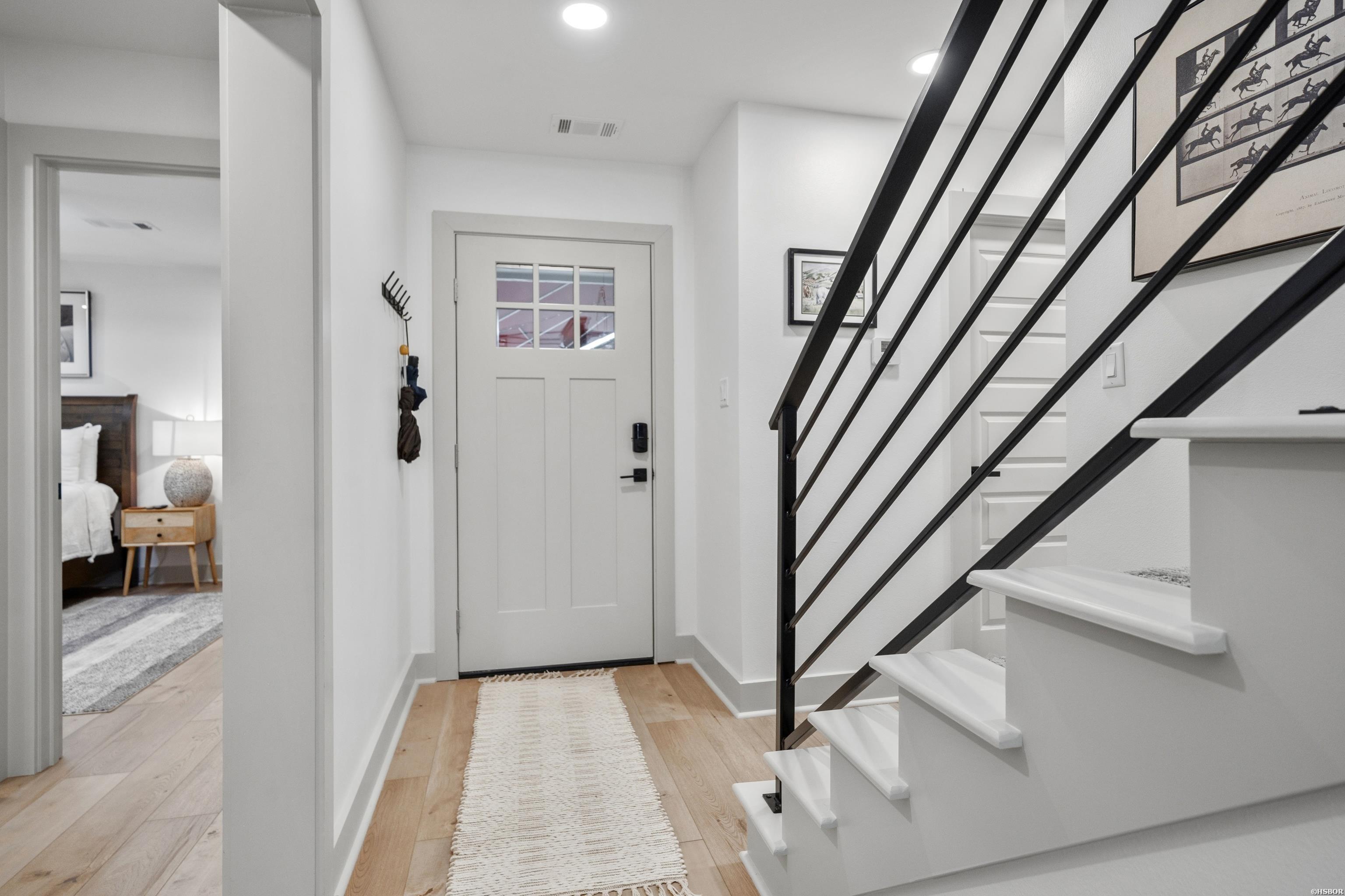 101 Long Island Property Photo 6