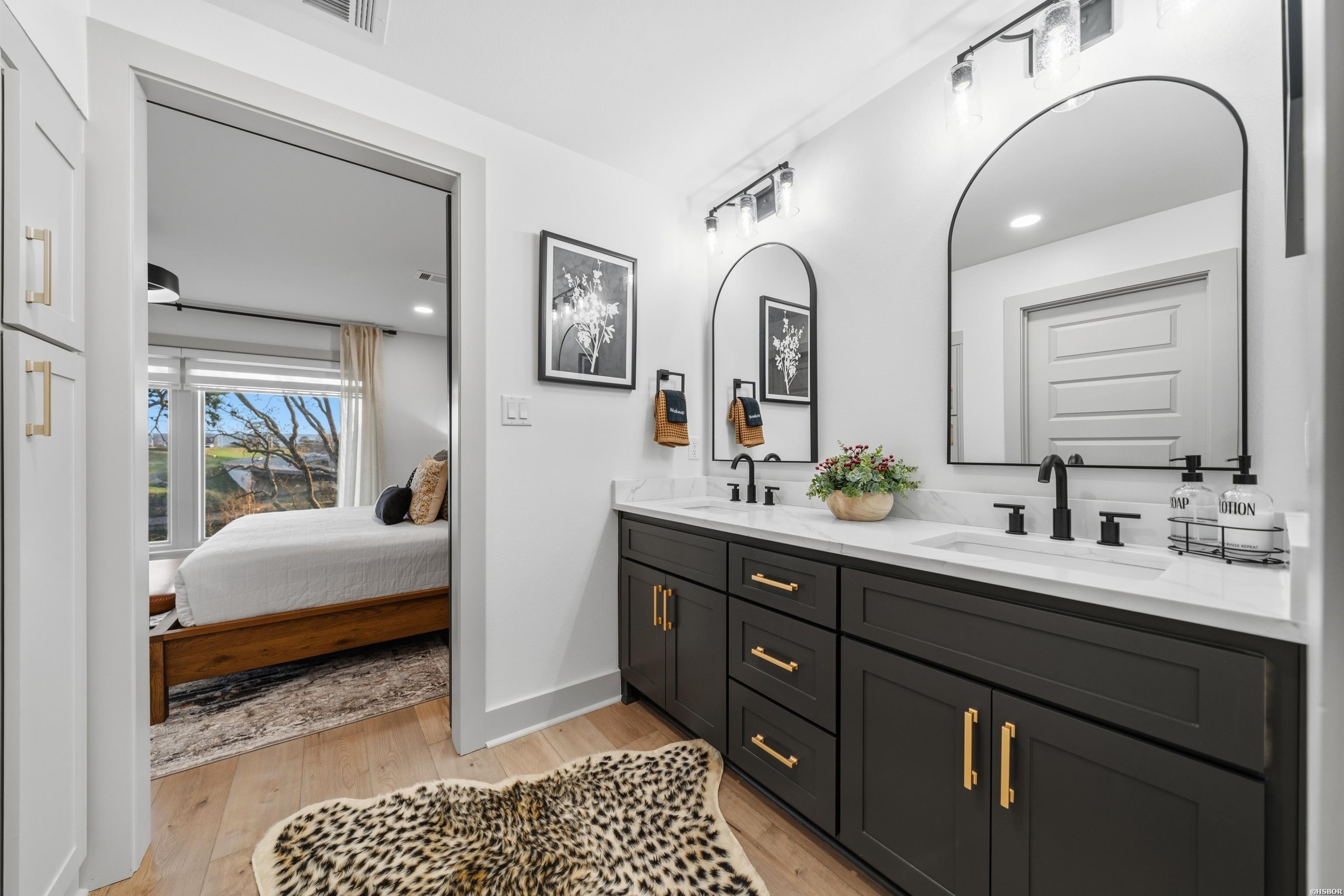 101 Long Island Property Photo 34