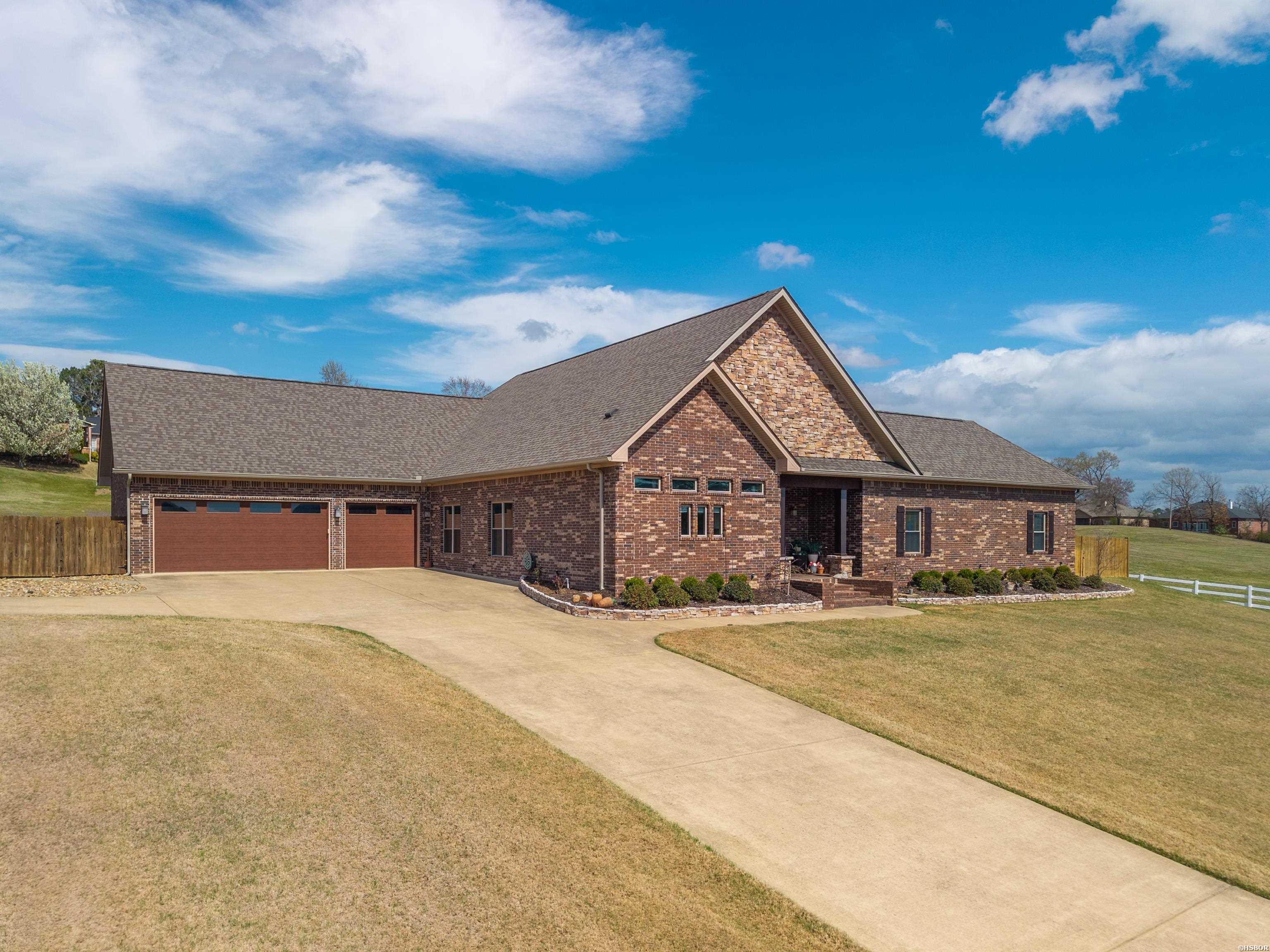 108 Vector Lane Property Photo 3