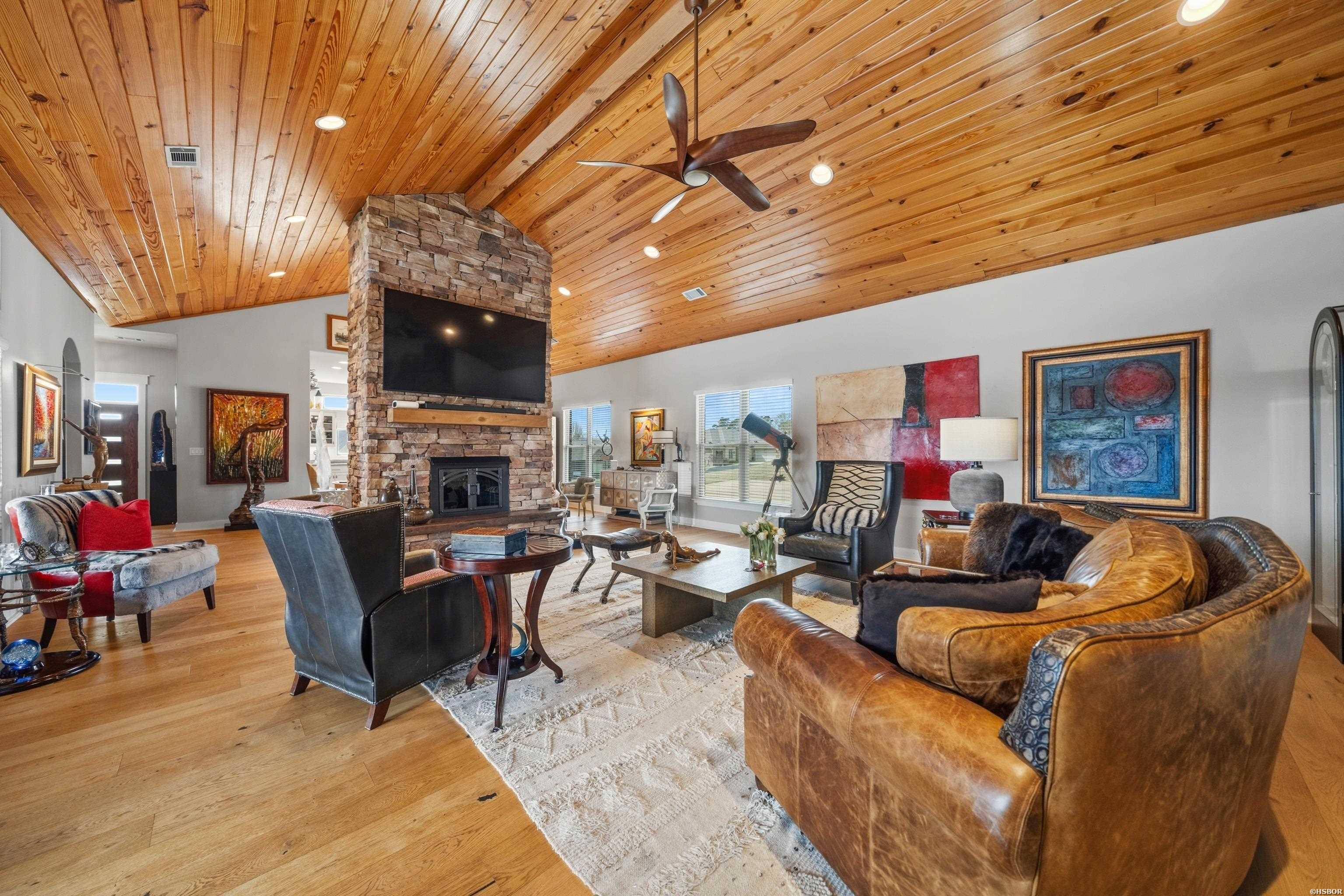 108 Vector Lane Property Photo 9