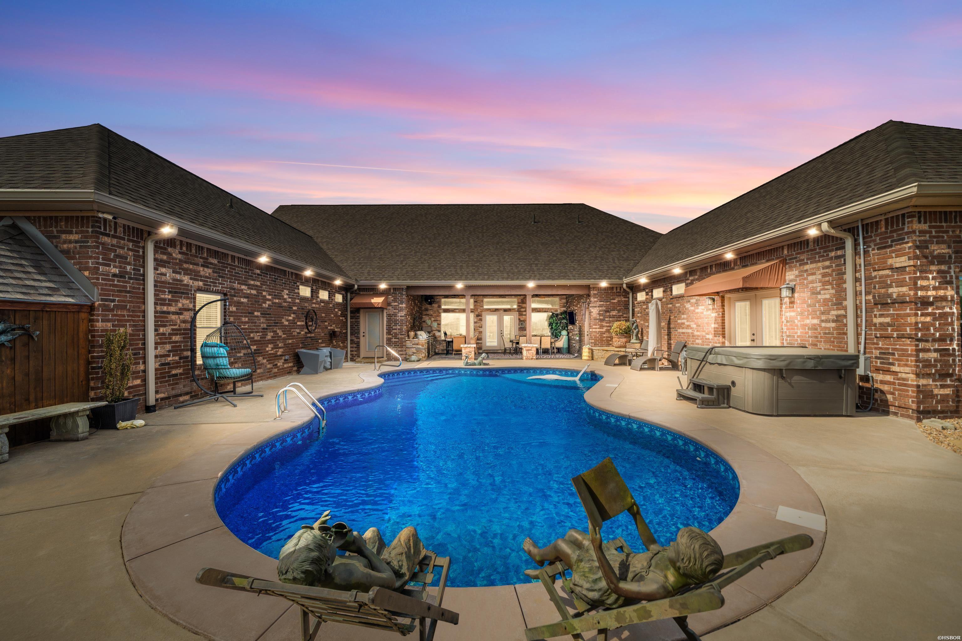 108 Vector Lane Property Photo 45