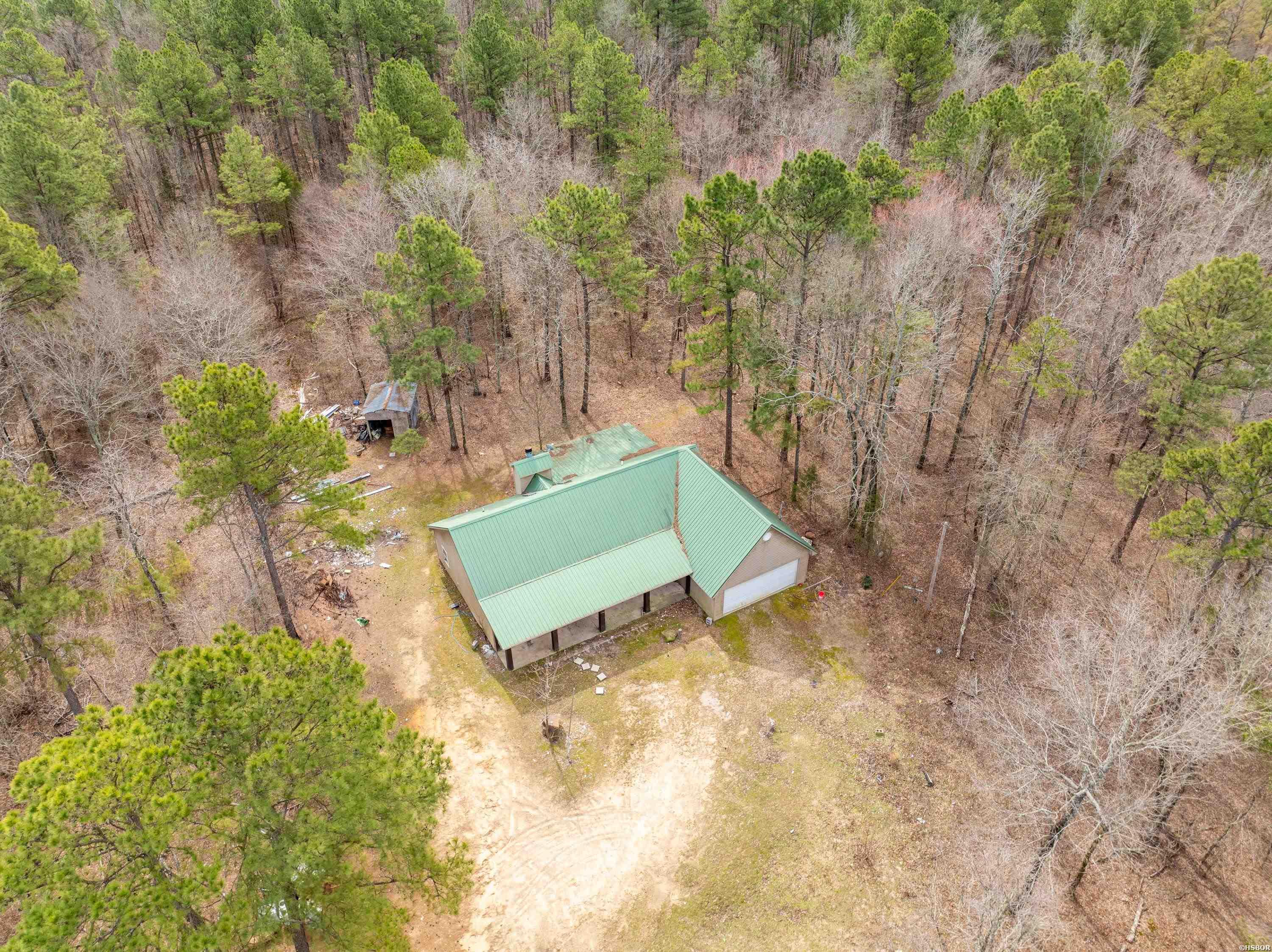 203 Whispering Winds Lane Property Photo 4
