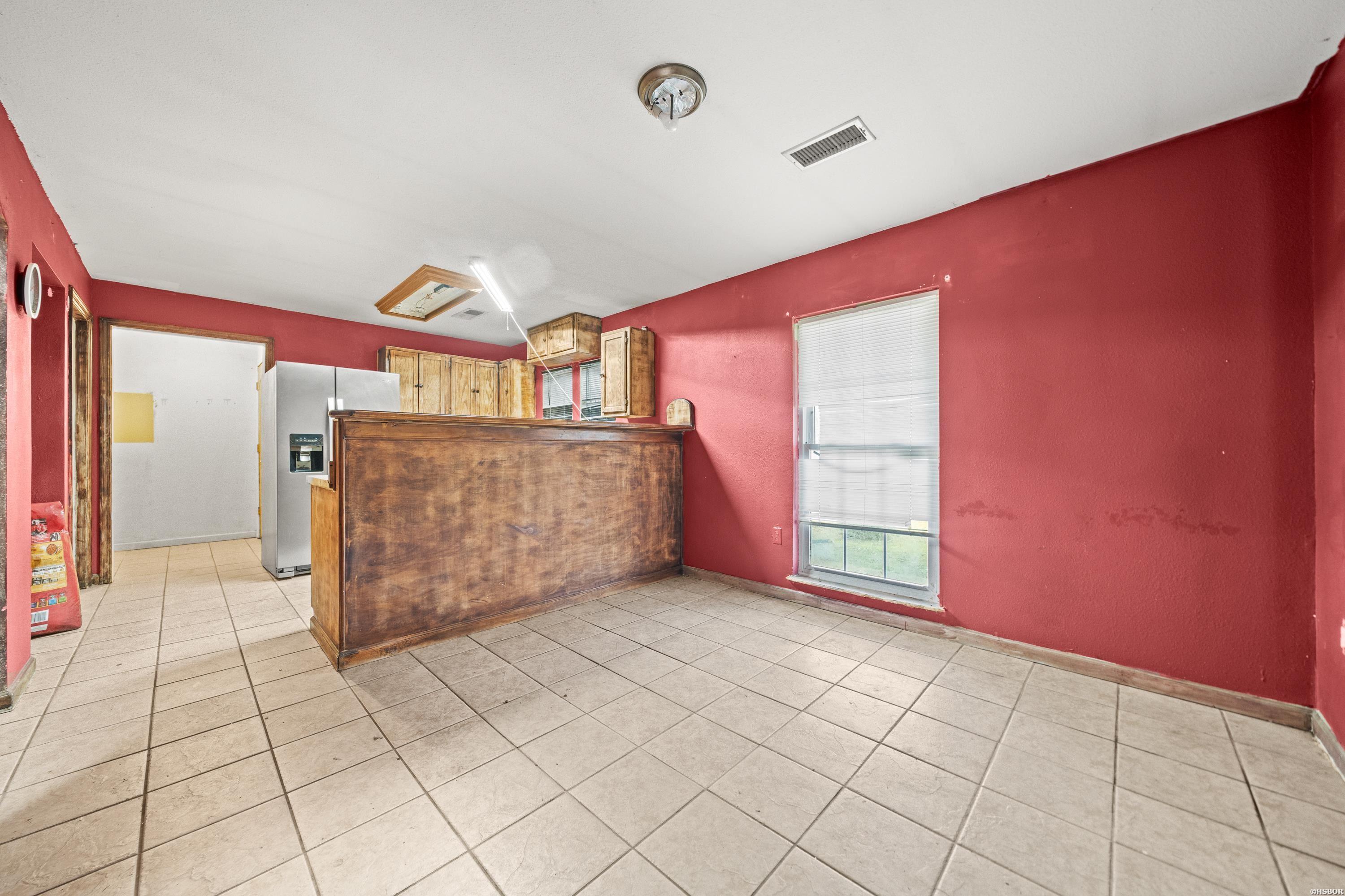 203 Whispering Winds Lane Property Photo 9