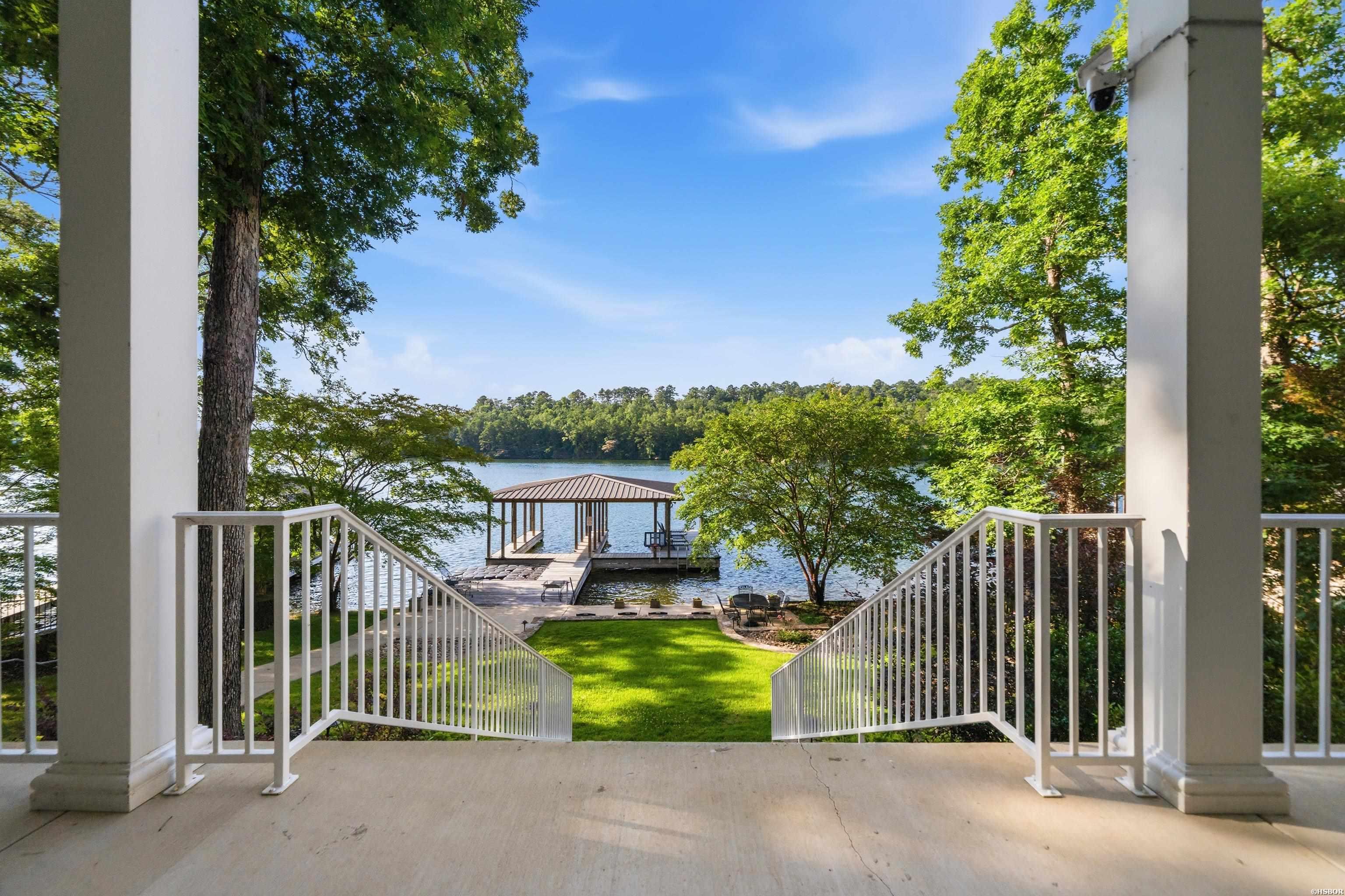 350 Longpoint Property Photo 44
