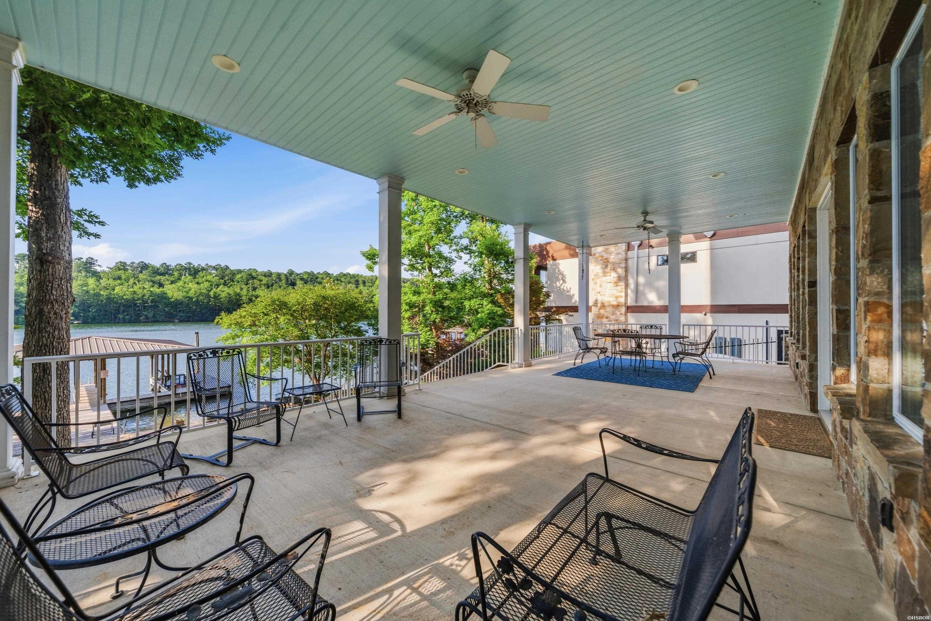 350 Longpoint Property Photo 45