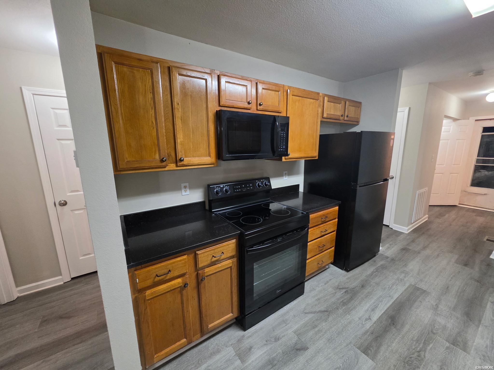 112 Newton Street Property Photo 4
