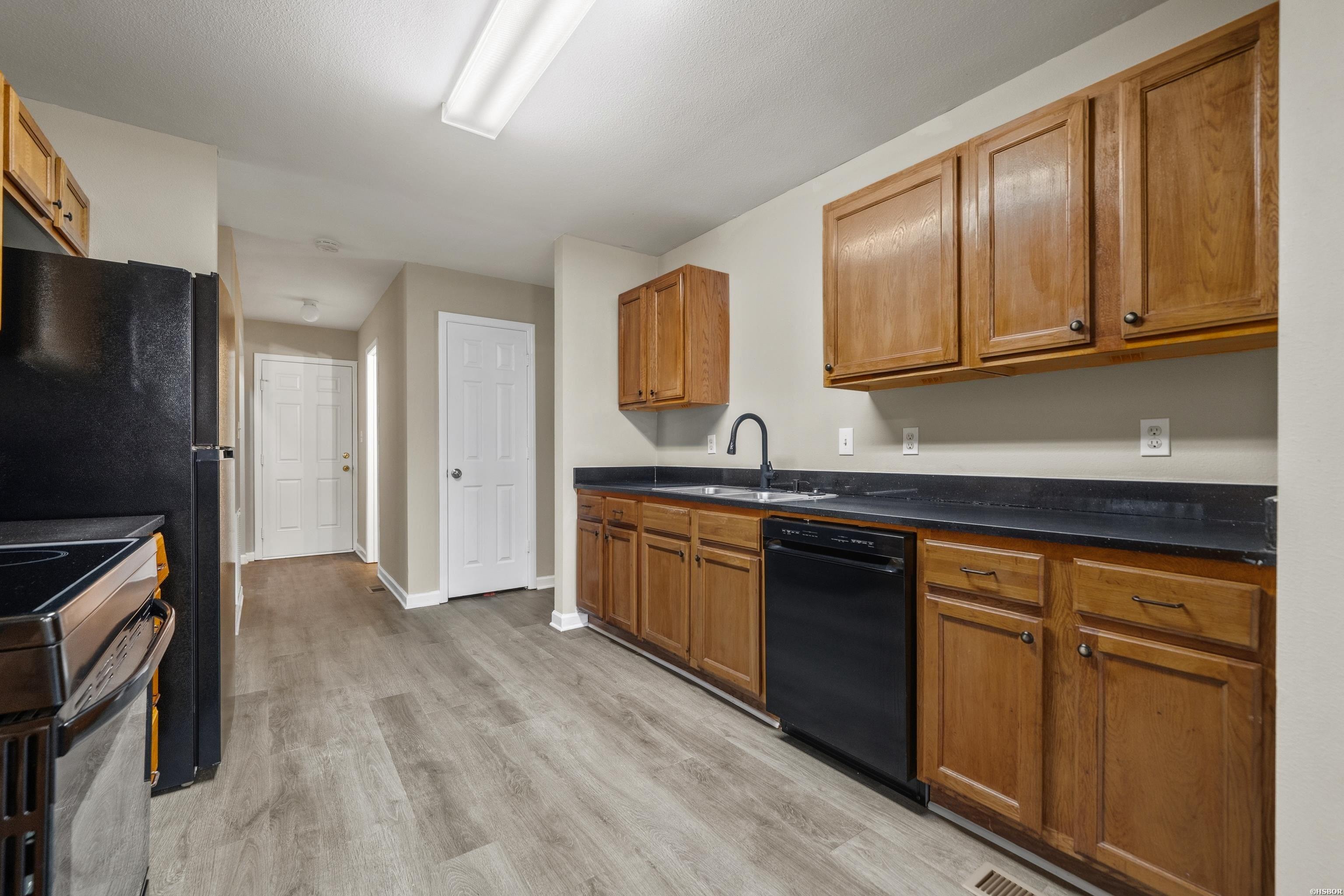 112 Newton Street Property Photo 6