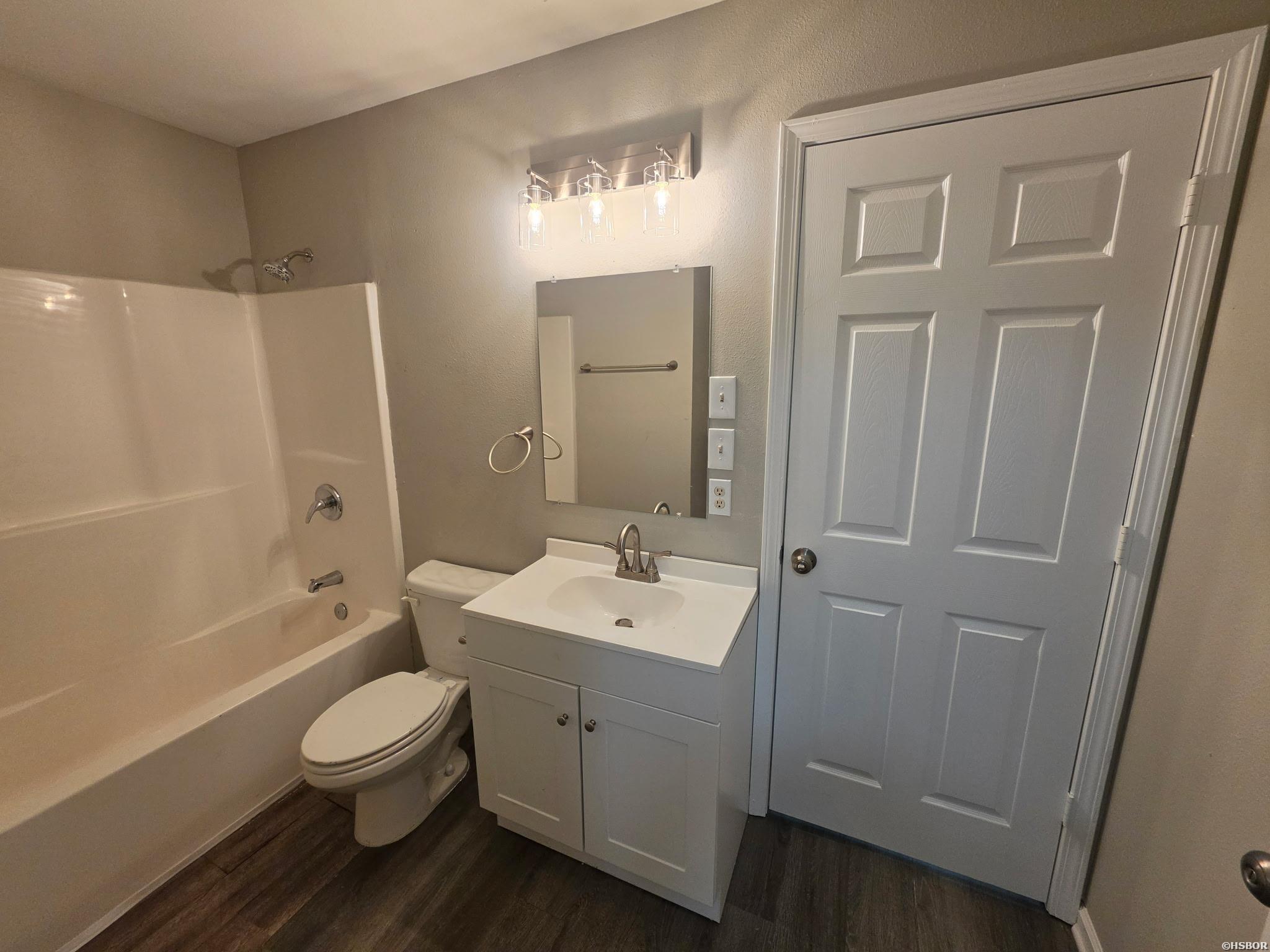 112 Newton Street Property Photo 12