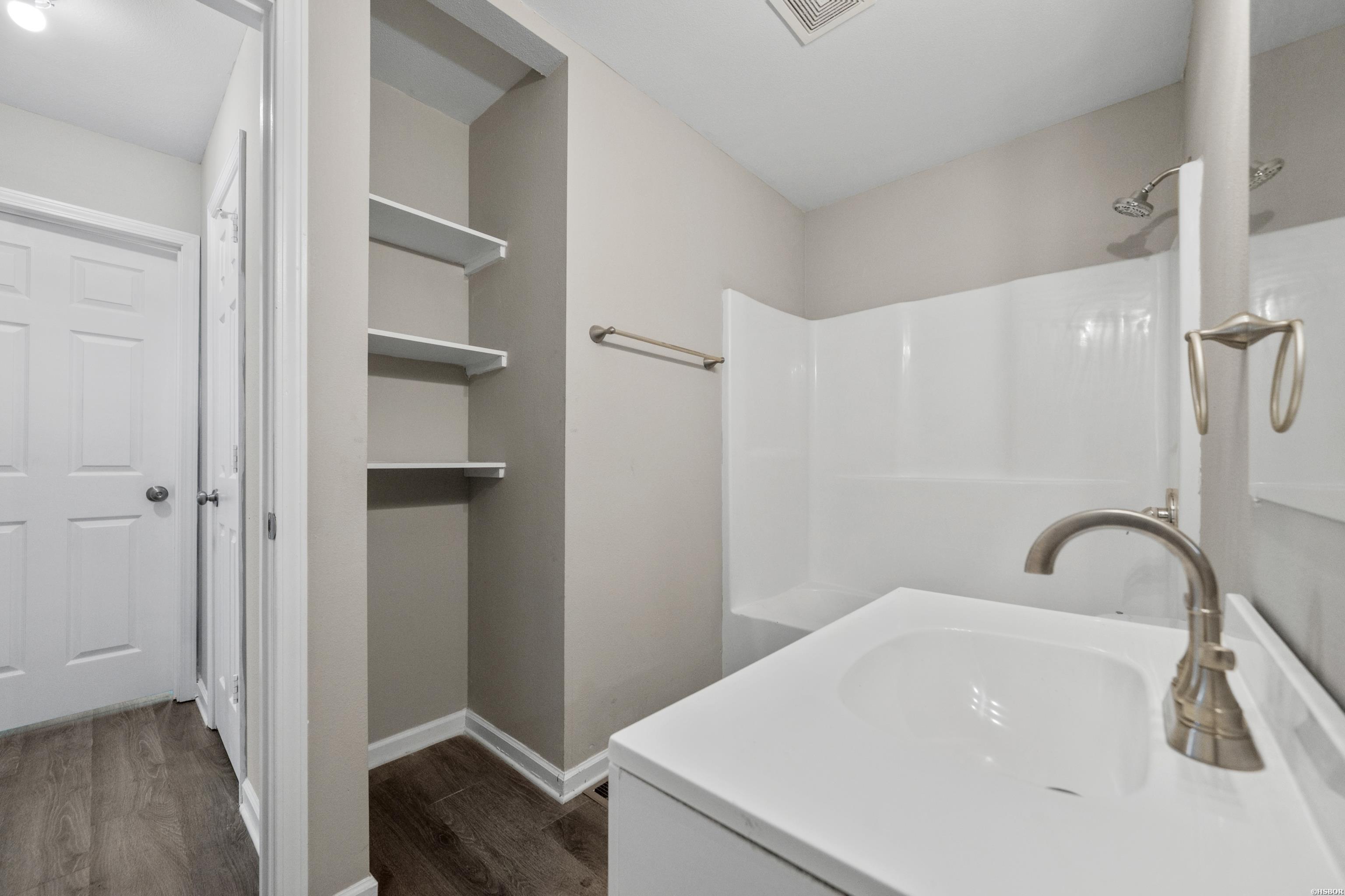 112 Newton Street Property Photo 19