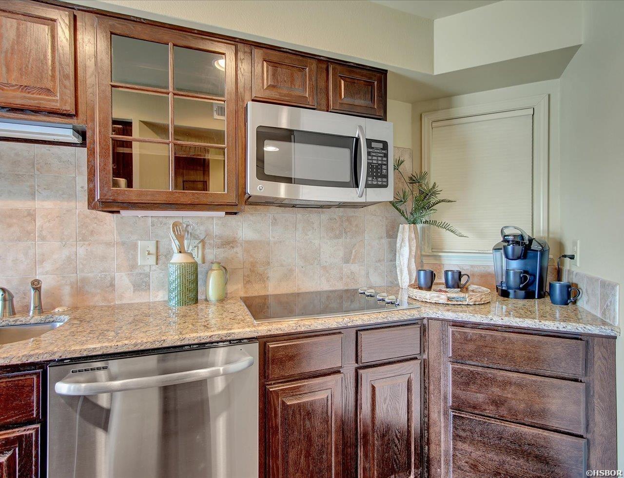 101 Long Island Drive Property Photo 12