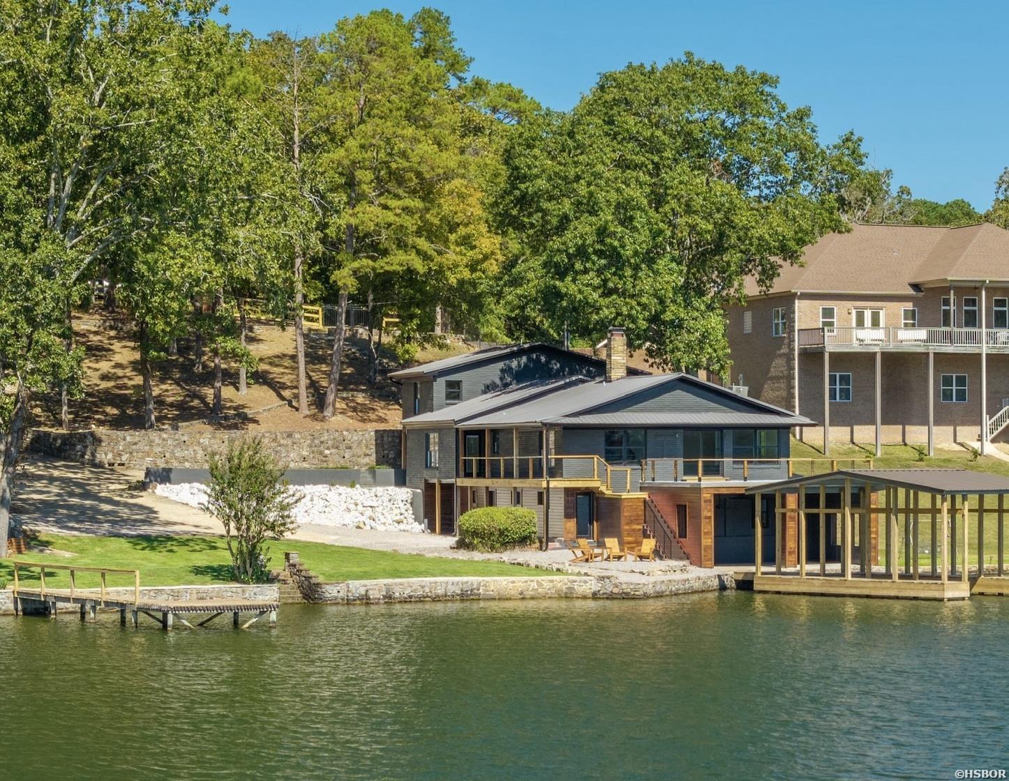 186 Riverside Drive Property Photo 1