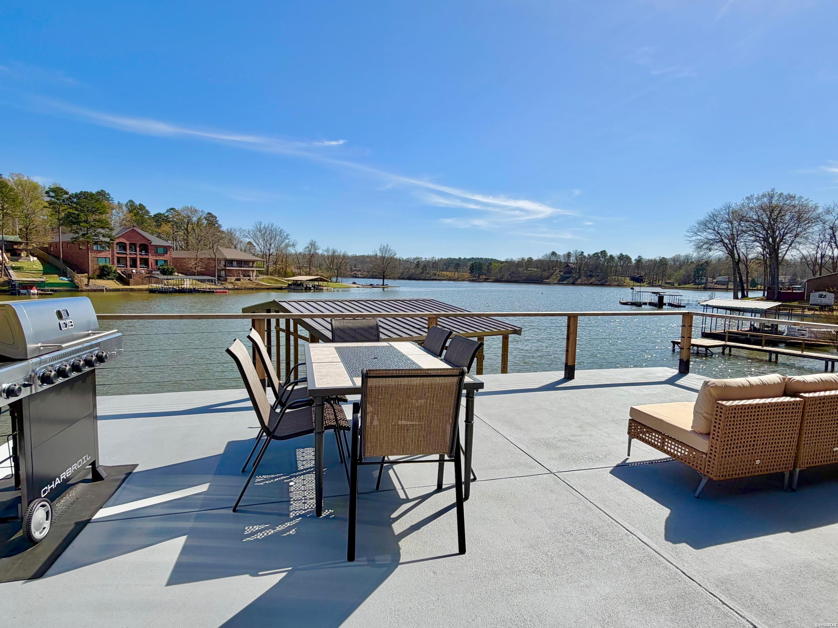 186 Riverside Drive Property Photo 2