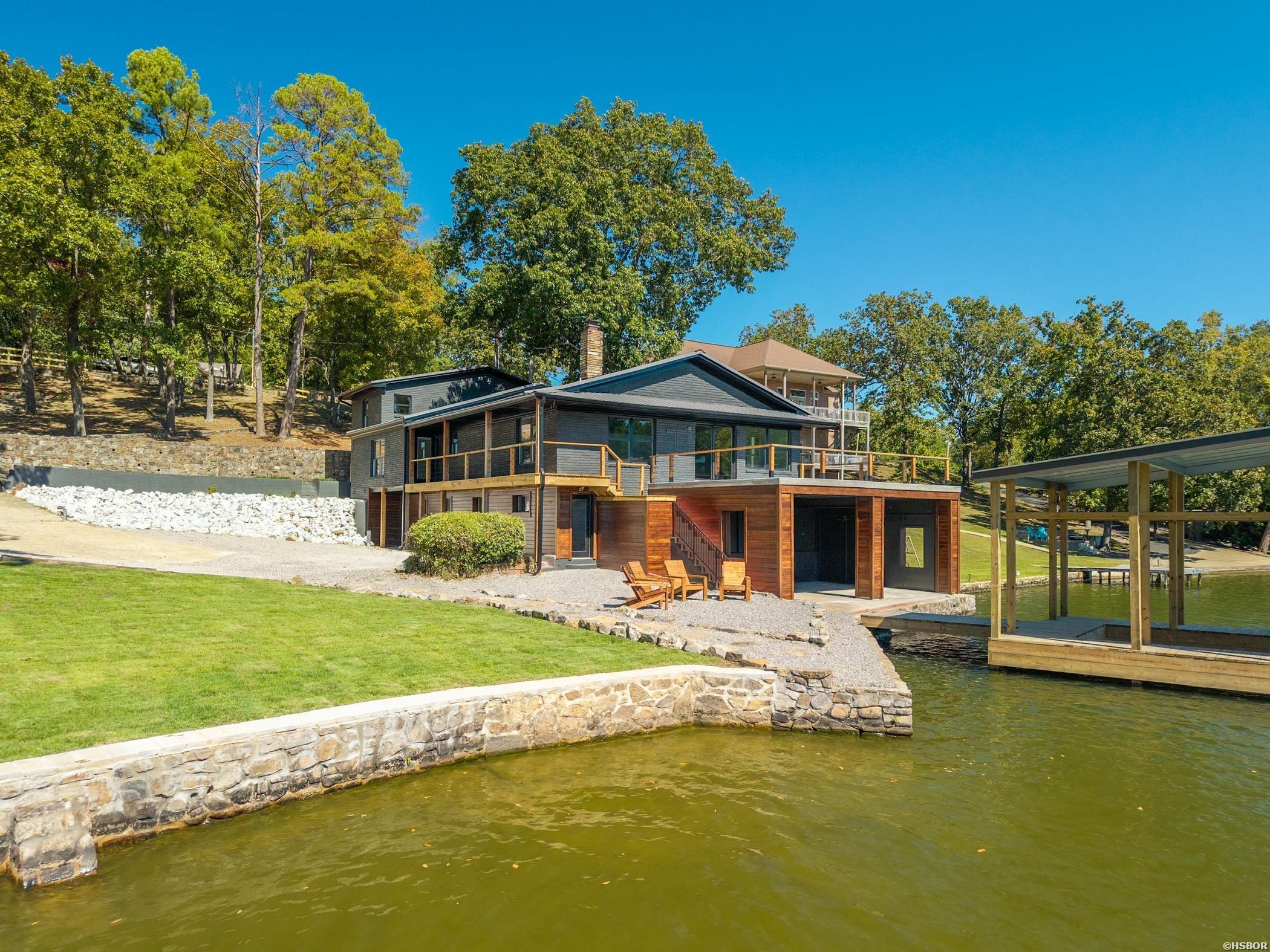 186 Riverside Drive Property Photo 3