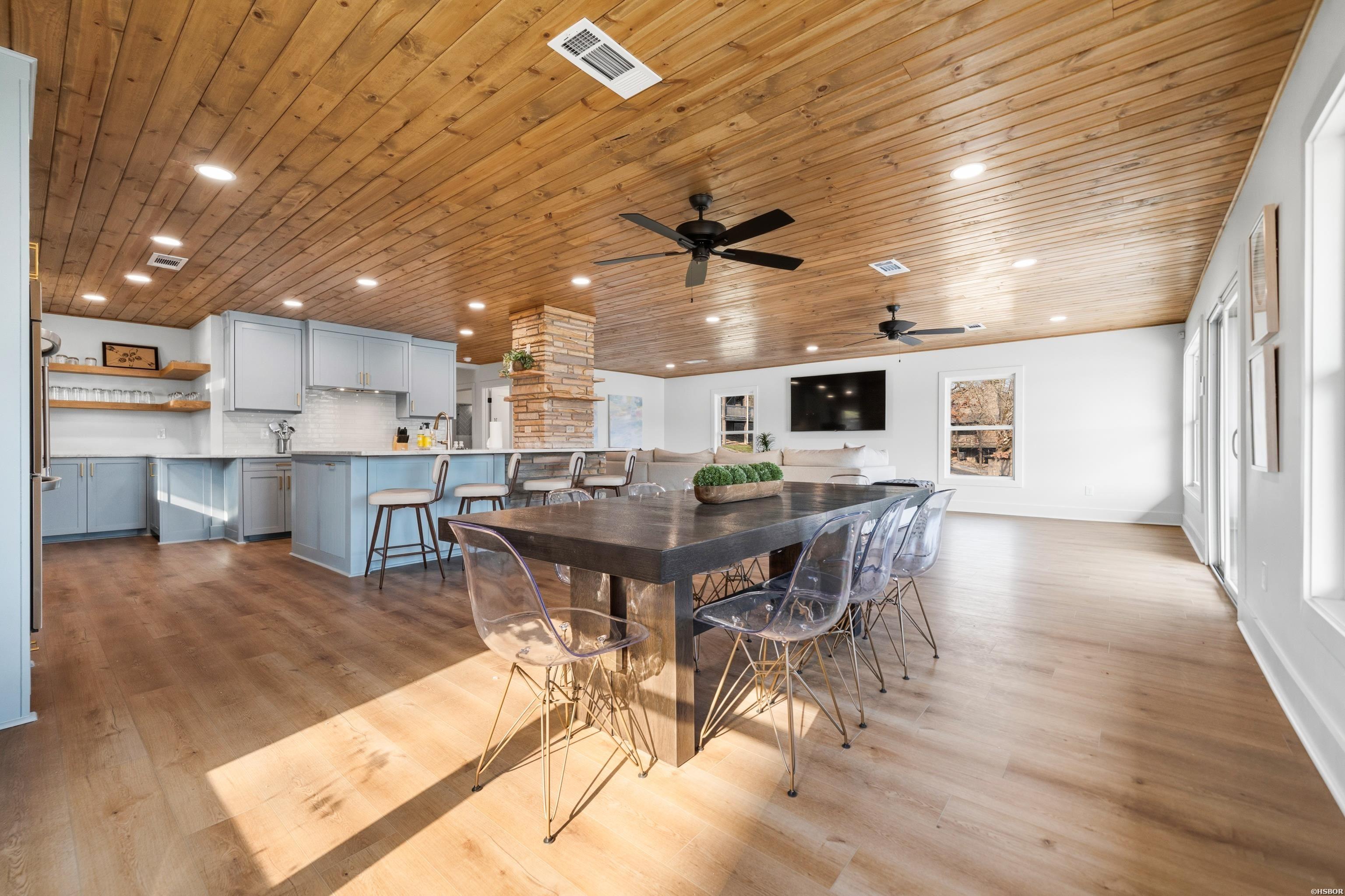 186 Riverside Drive Property Photo 11